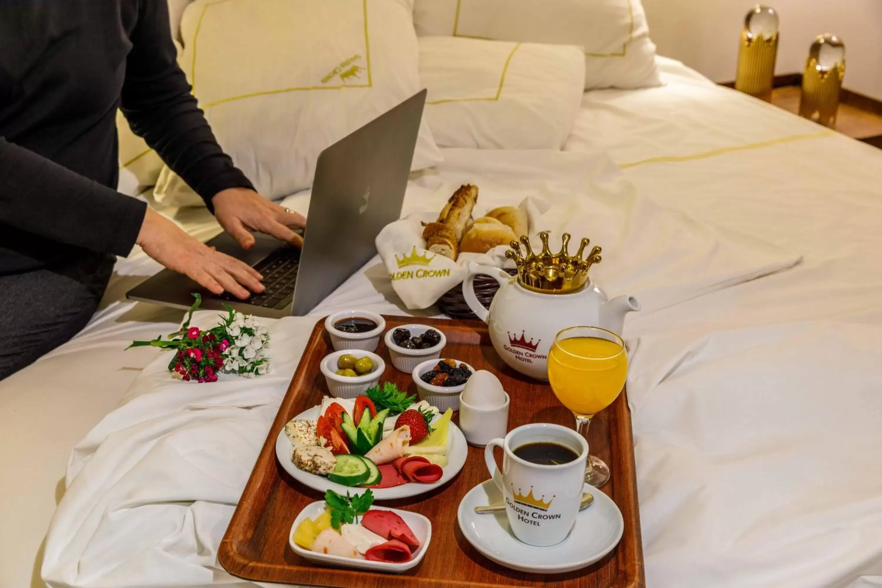Breakfast in Golden Crown Hotel