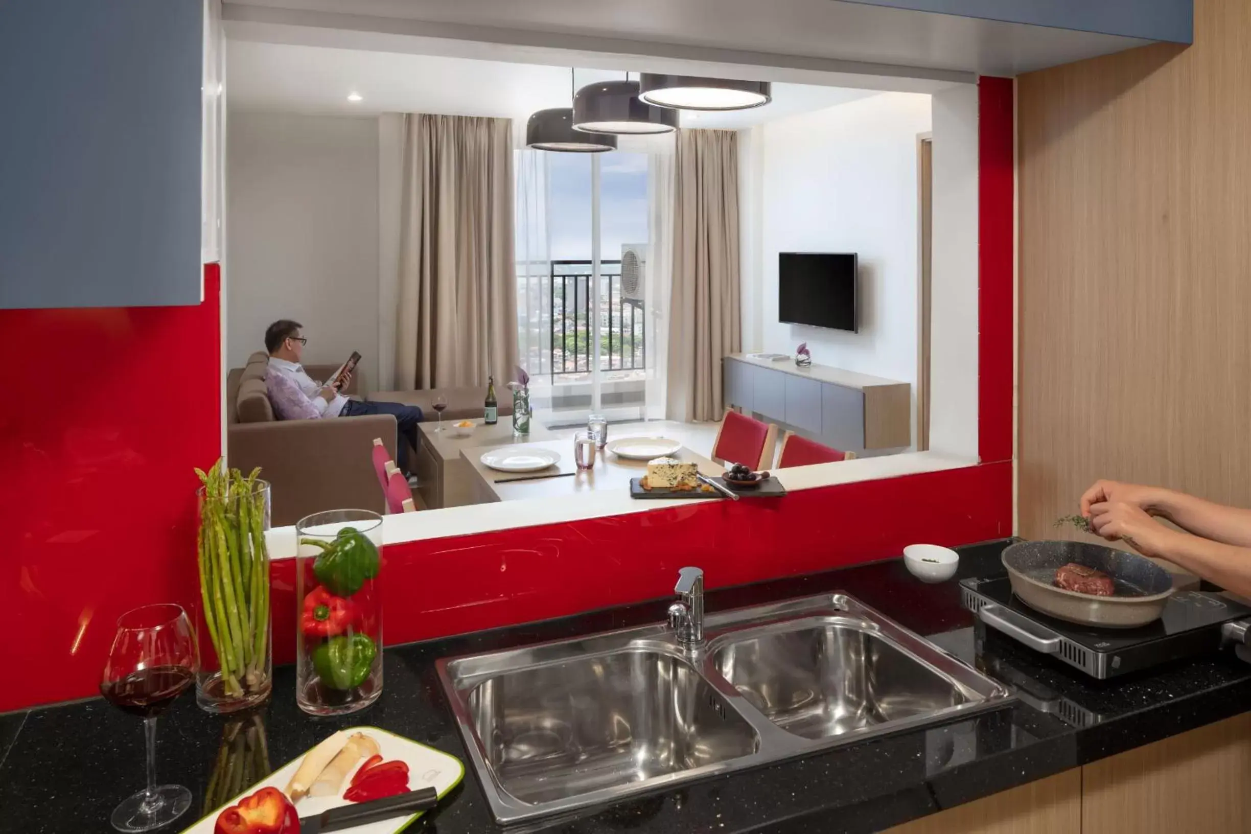 kitchen, Bathroom in Mercure Hai Phong