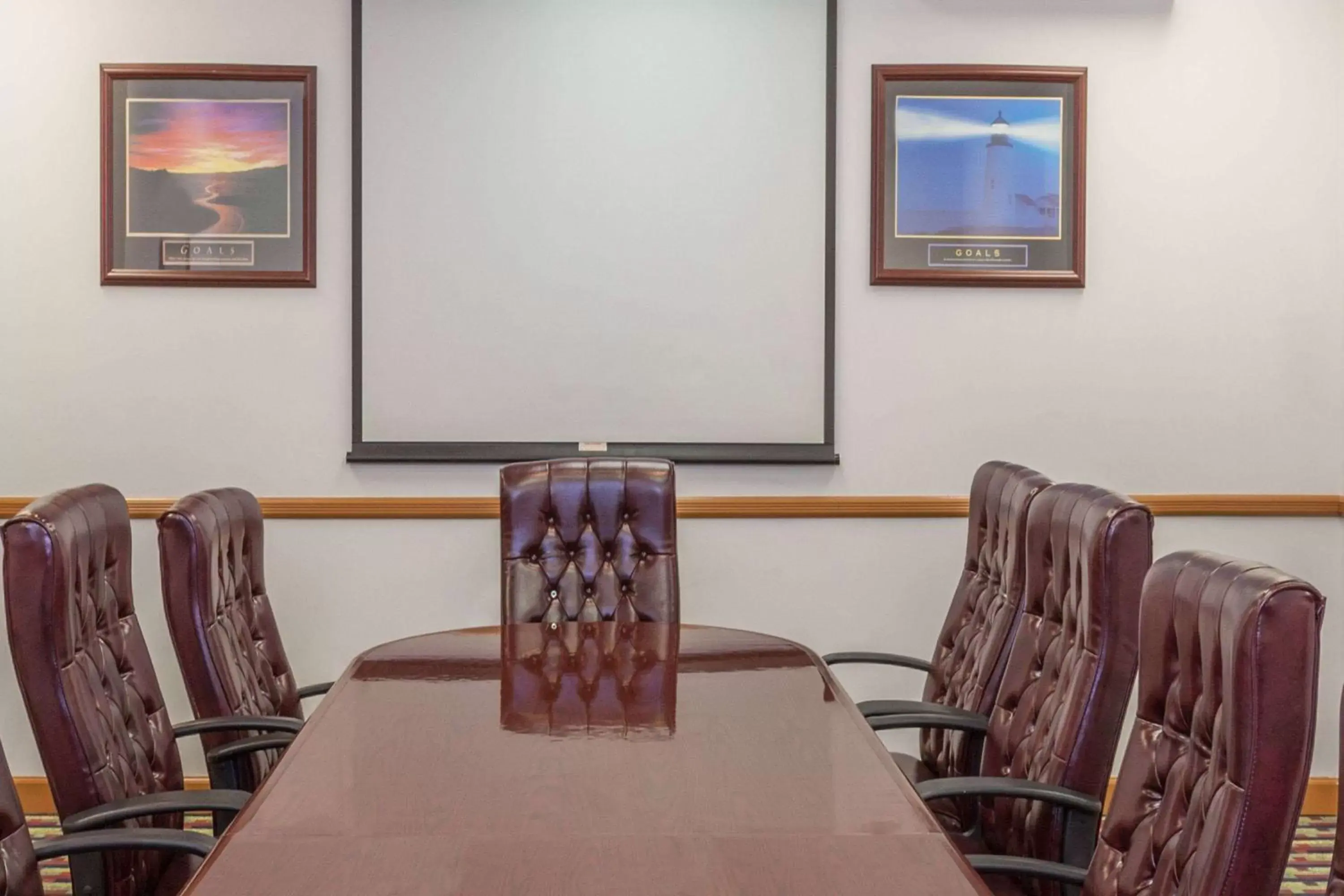 Meeting/conference room, Business Area/Conference Room in Days Hotel by Wyndham East Brunswick Conference Center