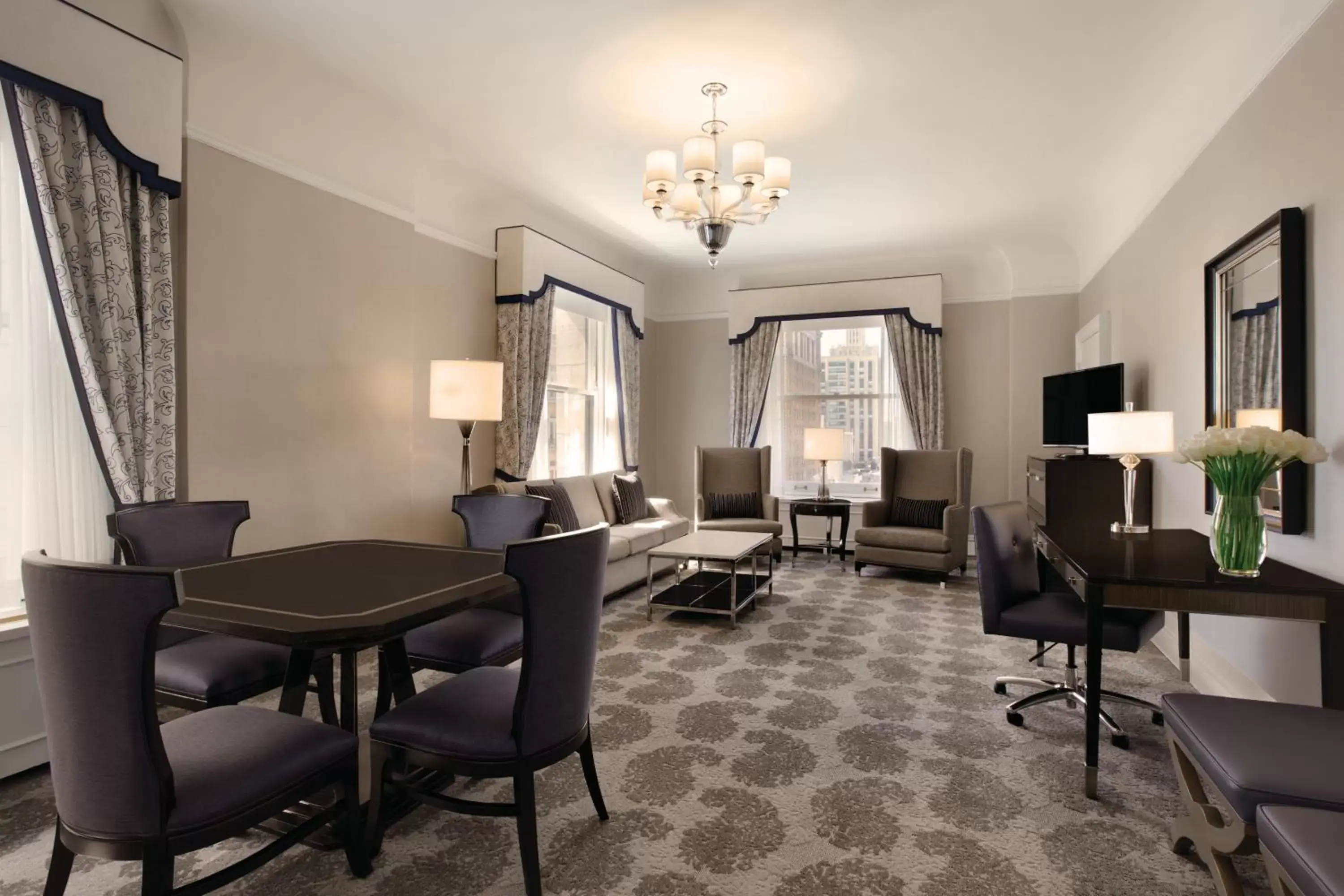 Living room, Seating Area in Fairmont San Francisco