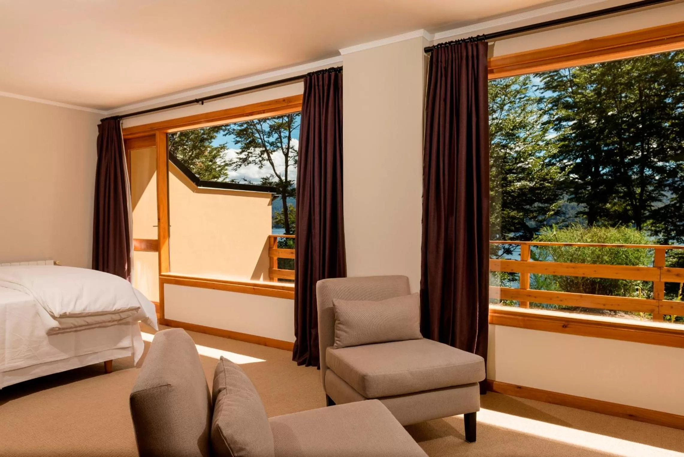 Bed, Seating Area in Hosteria La Camila