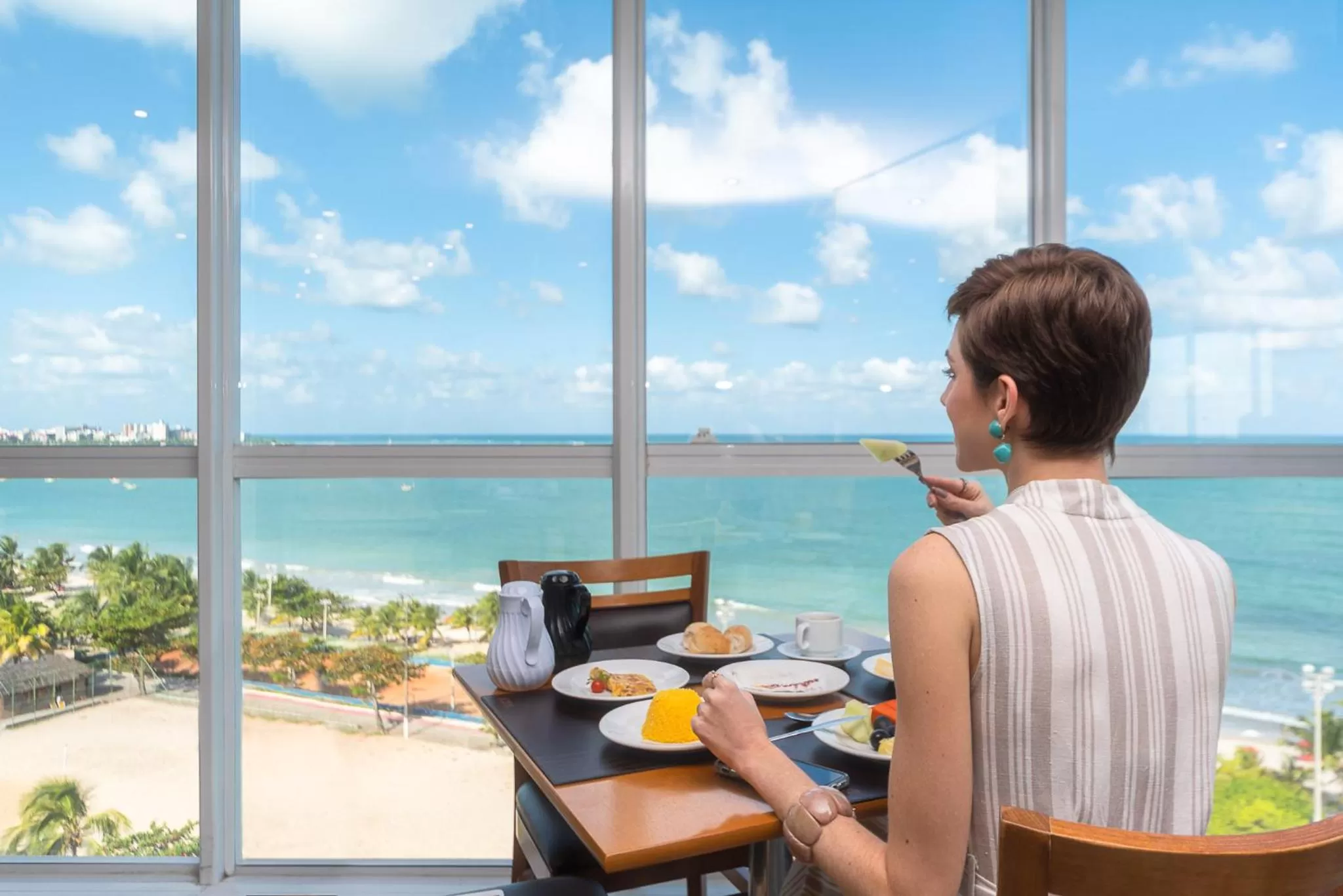 People in Hotel Brisa Praia Pajuçara