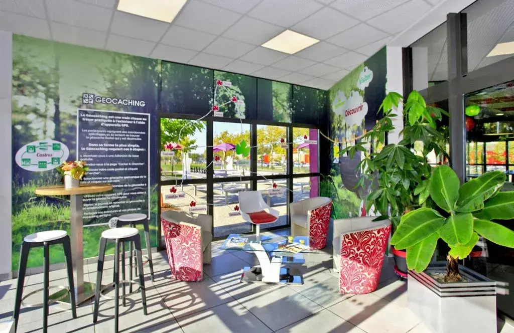 Restaurant/Places to Eat in ibis Styles Castres