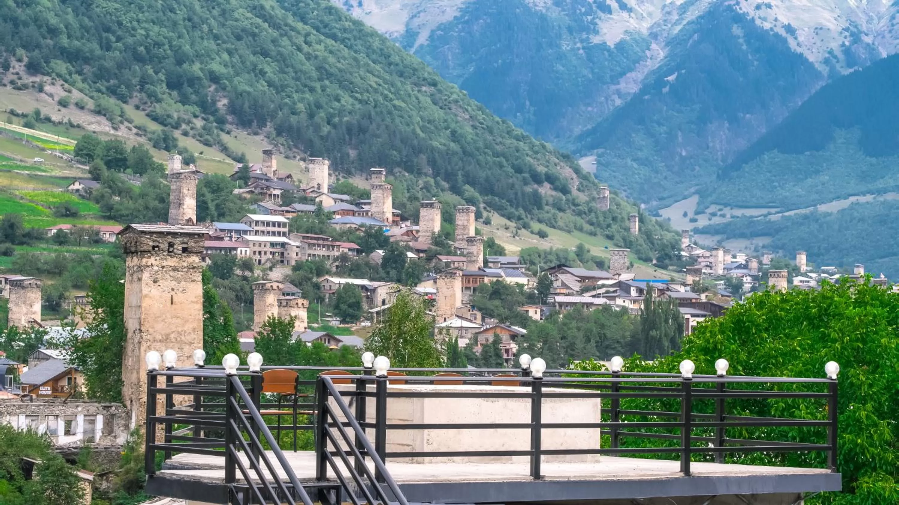 Balcony/Terrace in Suntower Hotel