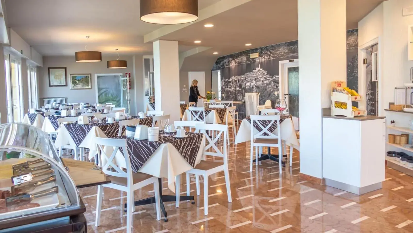 Buffet breakfast, Restaurant/Places to Eat in Hotel Casa Marinella