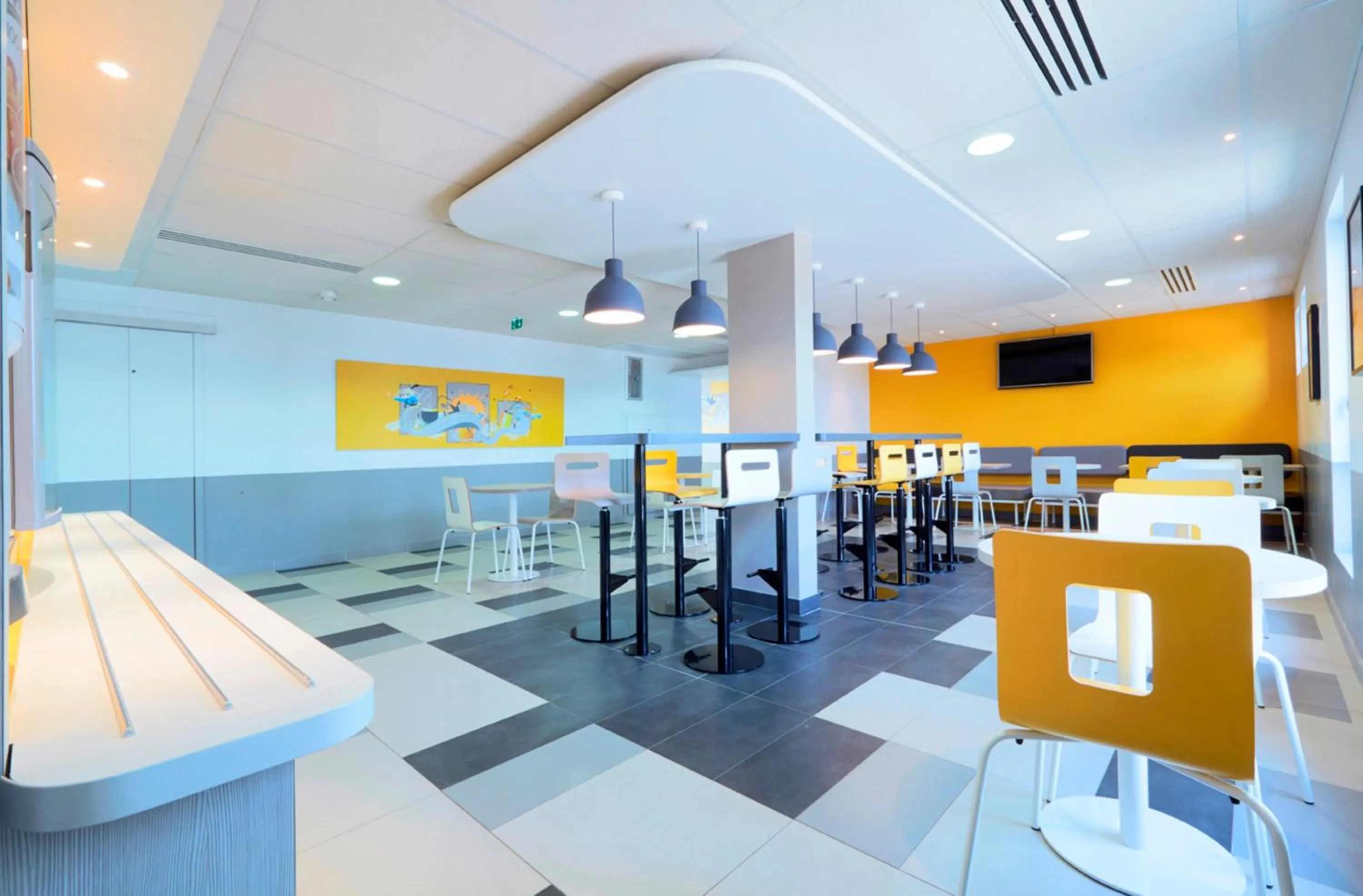 Restaurant/places to eat in Première Classe Thionville