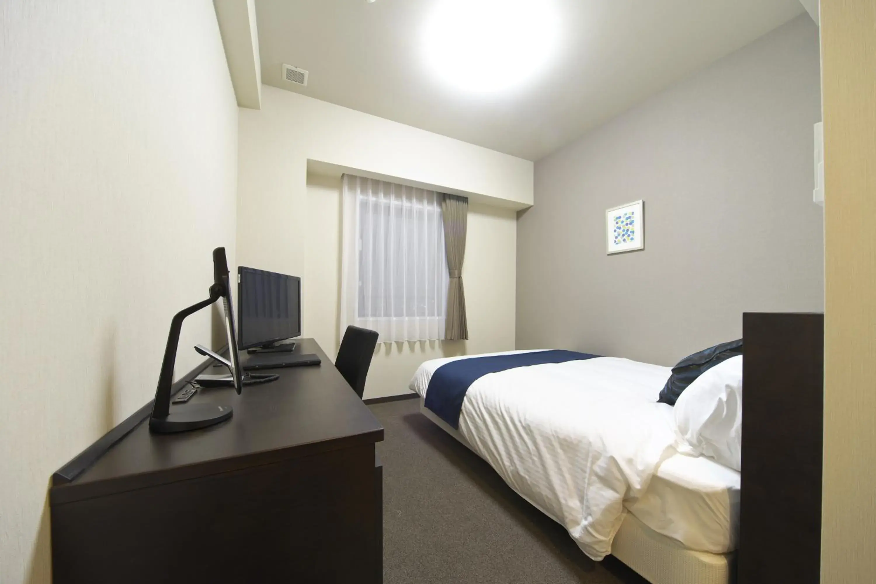 Photo of the whole room, Bed in Shizutetsu Hotel Prezio Numazu Photo of the whole room, Bed in Shizutetsu Hotel Prezio Numazu