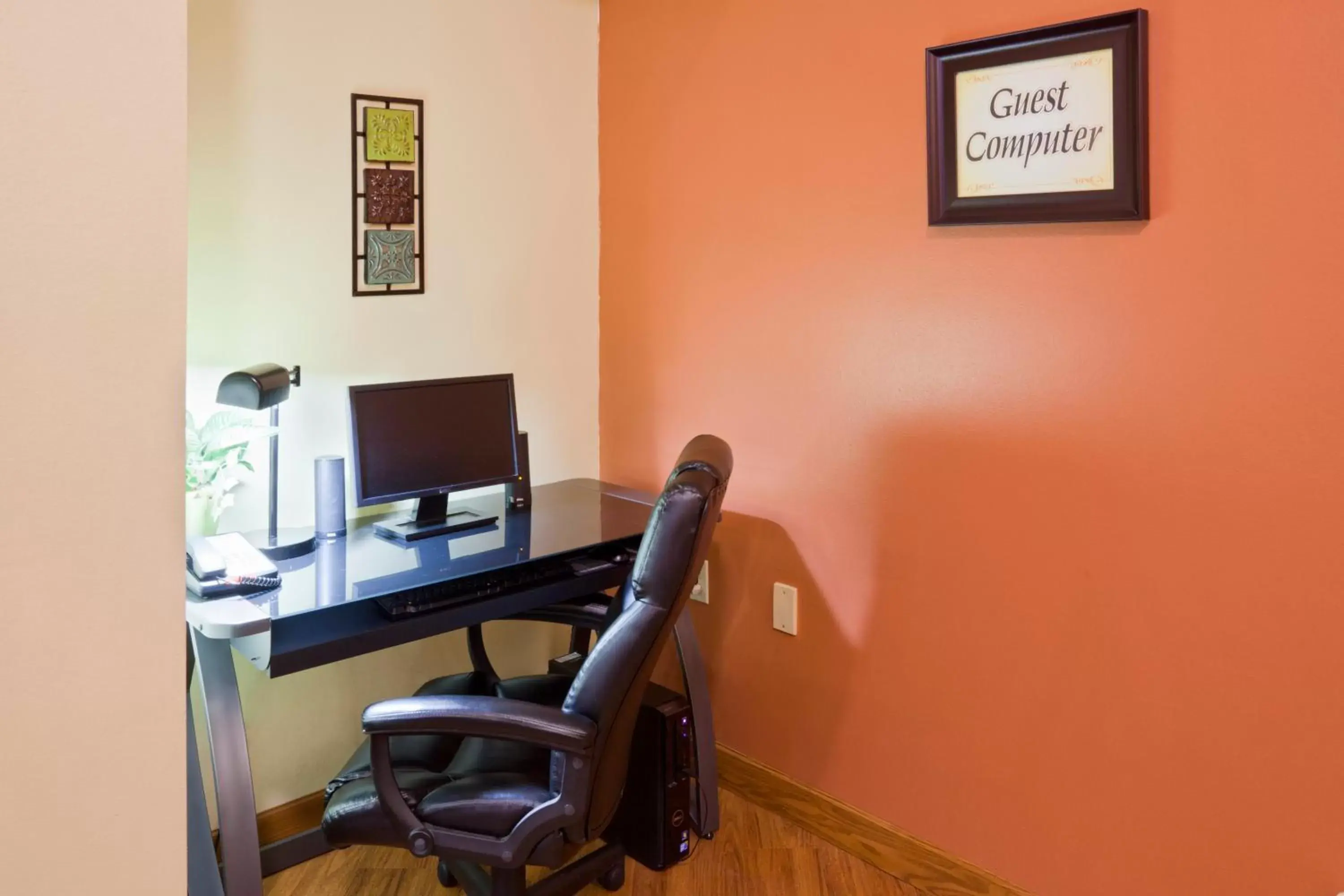 Business facilities in Paynesville Inn & Suites