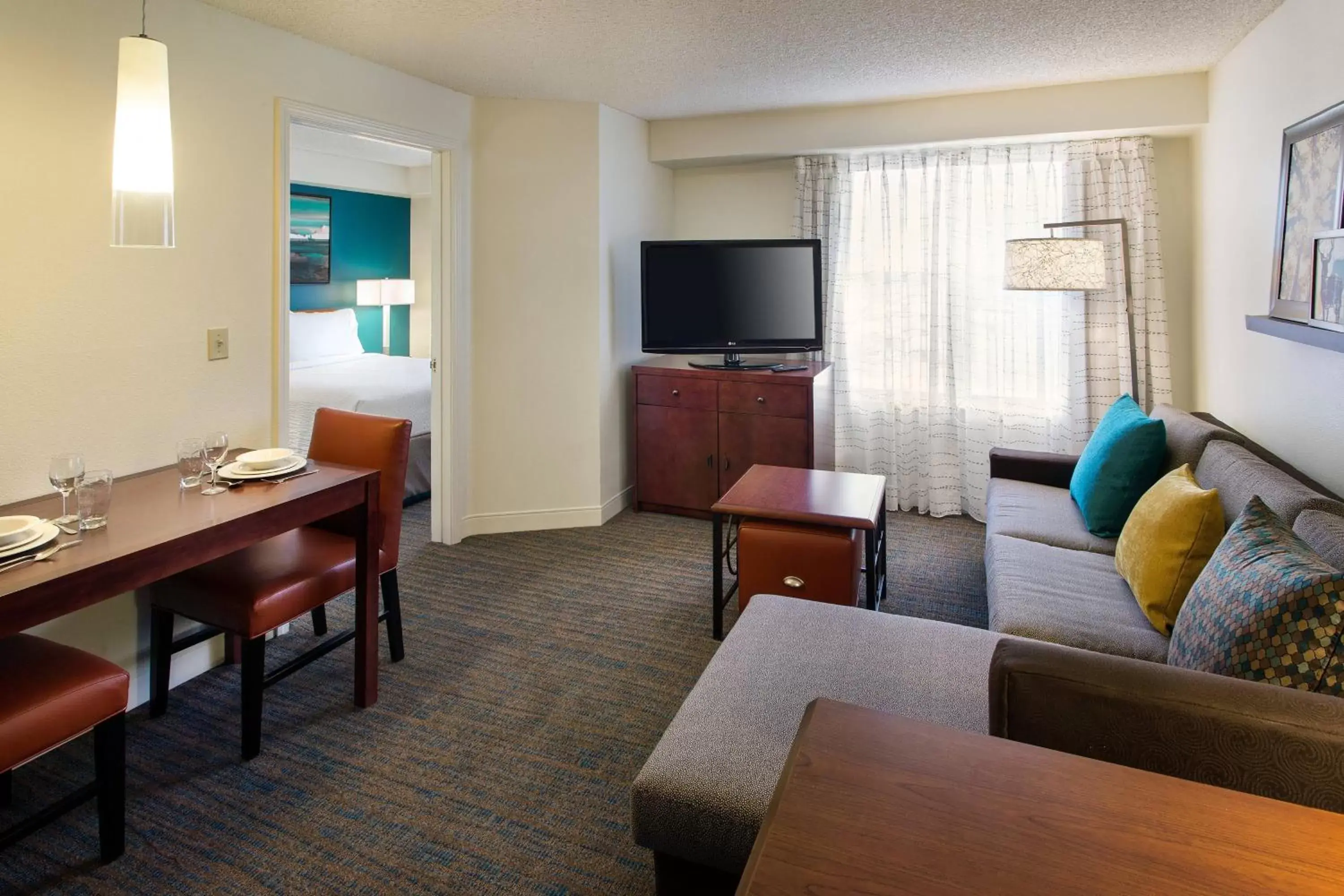 One-Bedroom, 2 Room Suite with Sofa Bed – Hearing Accessible in Residence Inn Salt Lake City Cottonwood One-Bedroom, 2 Room Suite with Sofa Bed – Hearing Accessible in Residence Inn Salt Lake City Cottonwood