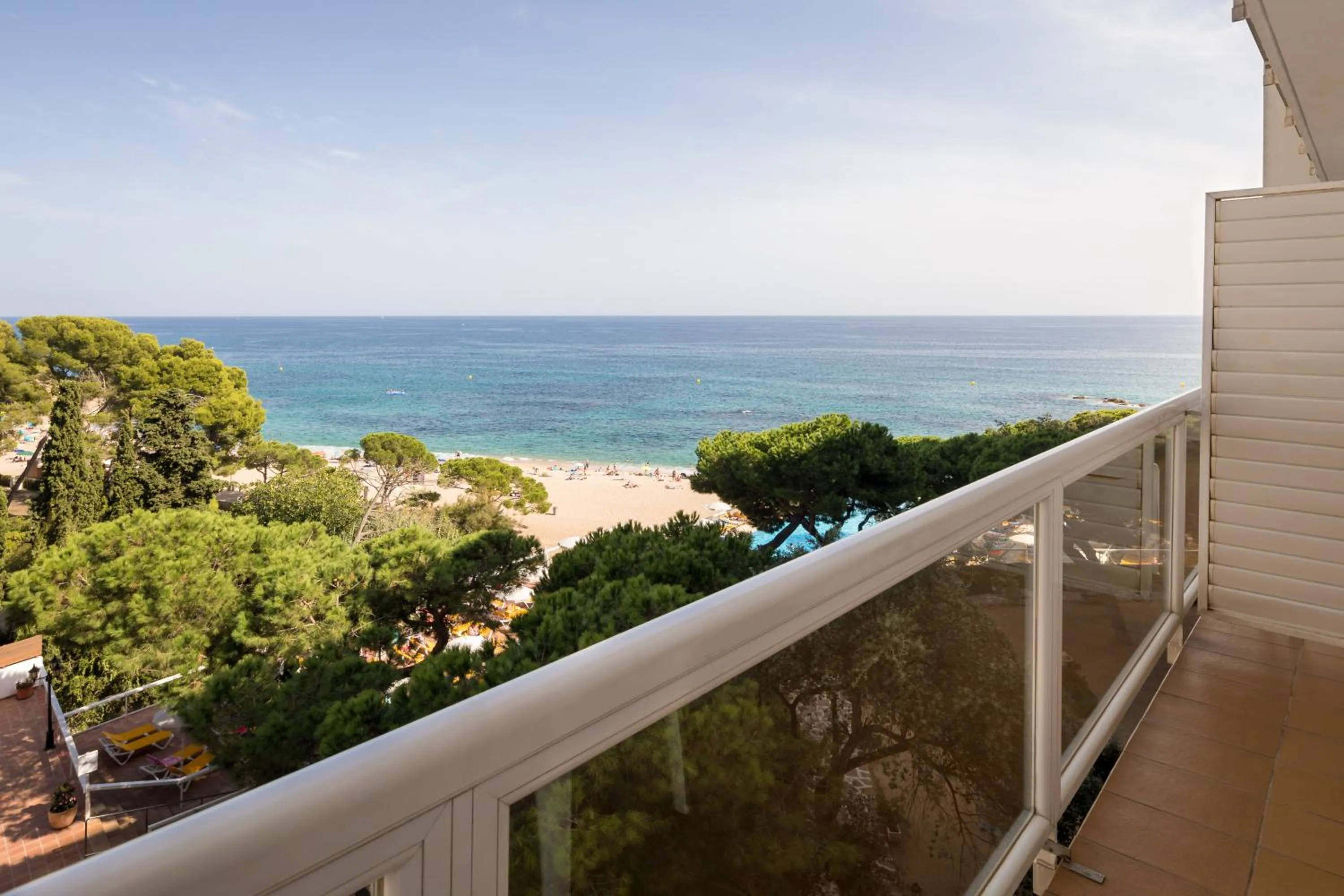 Superior Quadruple Room with Sea View (3 Adults + 1 Child) in htop Caleta Palace #htopBliss