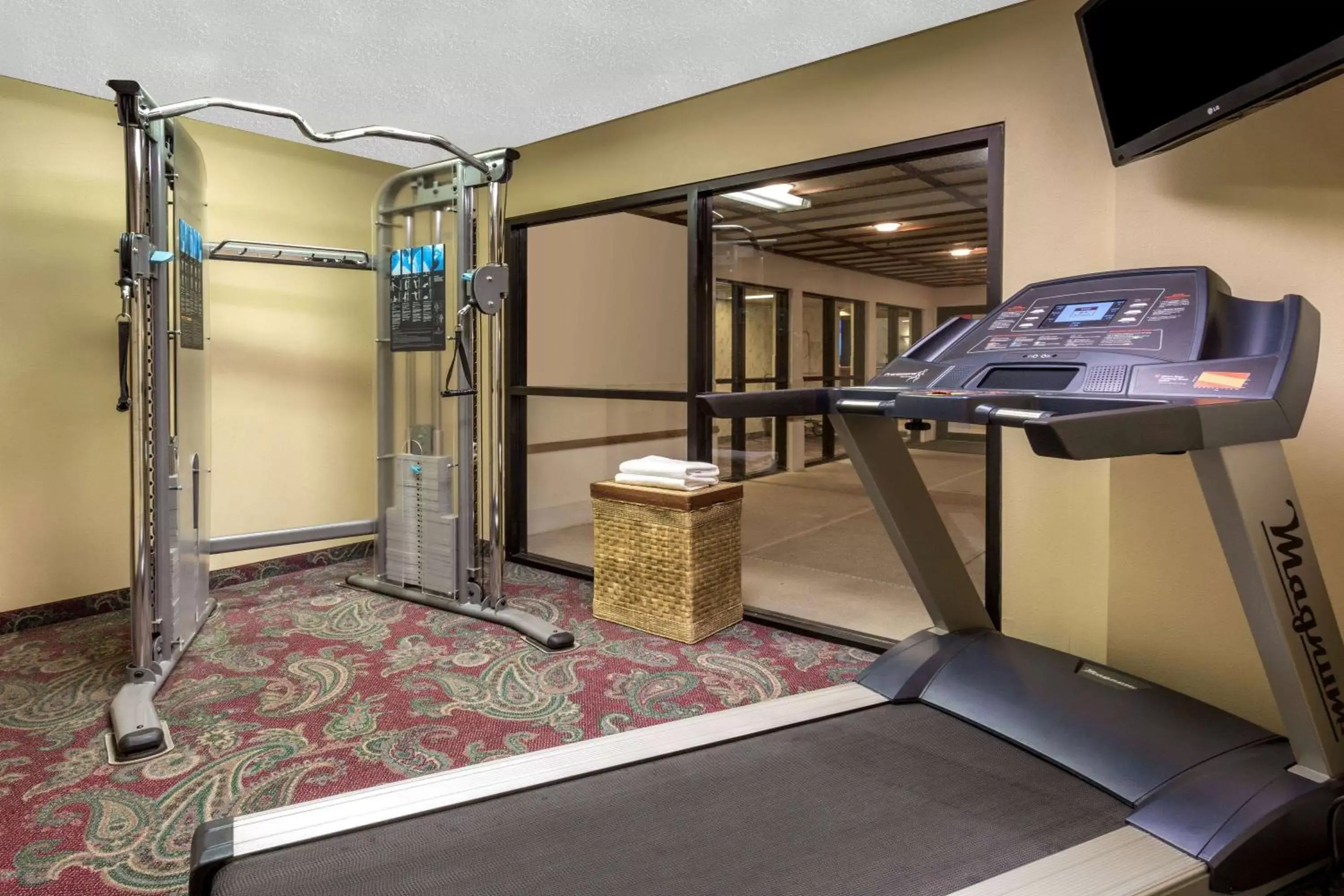Spa and wellness centre/facilities, Fitness Center/Facilities in Super 8 by Wyndham Watertown WI