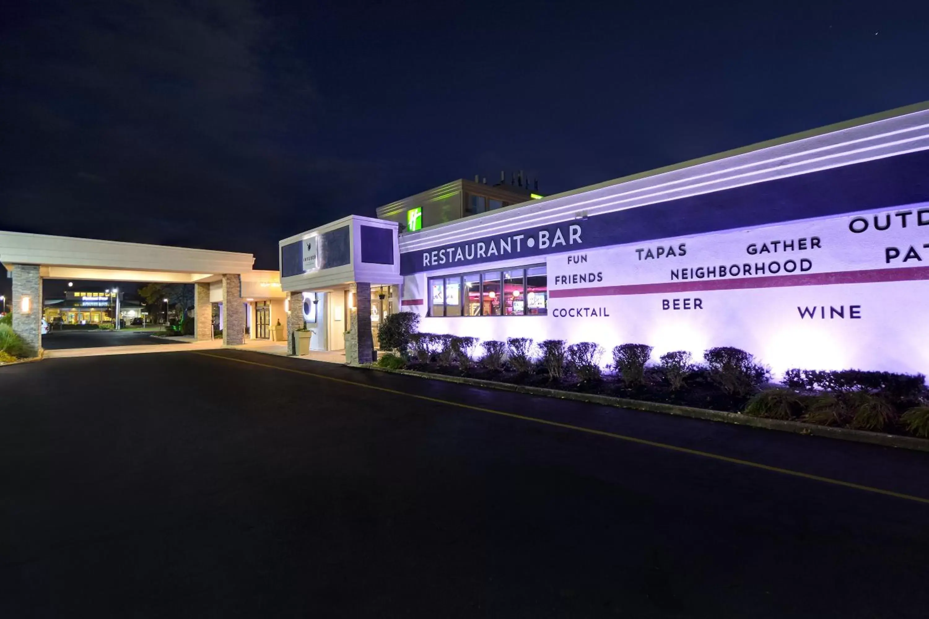 Property building in Holiday Inn Philadelphia-Cherry Hill by IHG Property building in Holiday Inn Philadelphia-Cherry Hill by IHG