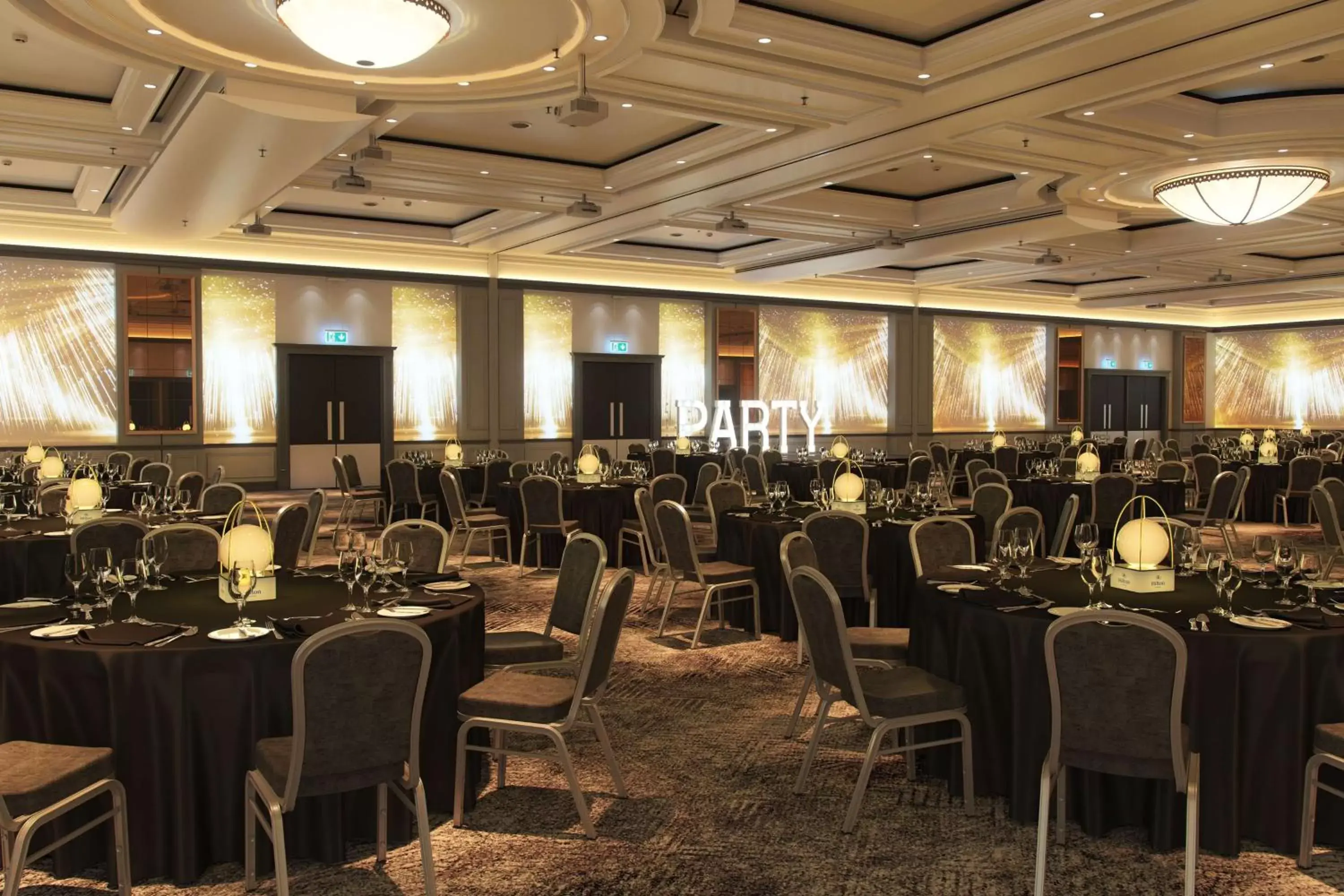 Meeting/conference room, Restaurant/Places to Eat in Hilton Glasgow