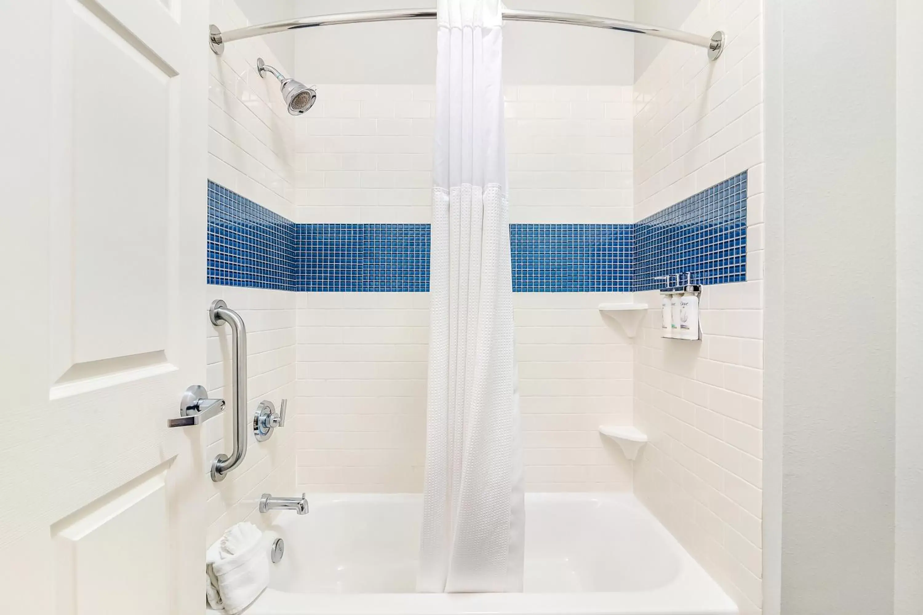 Bathroom in Staybridge Suites Tyler University Area, an IHG Hotel