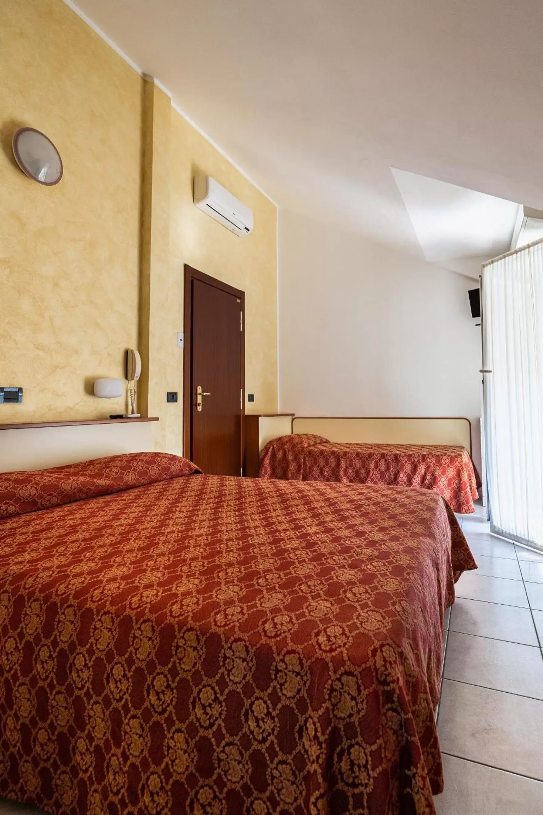 Bed in Hotel Zanella