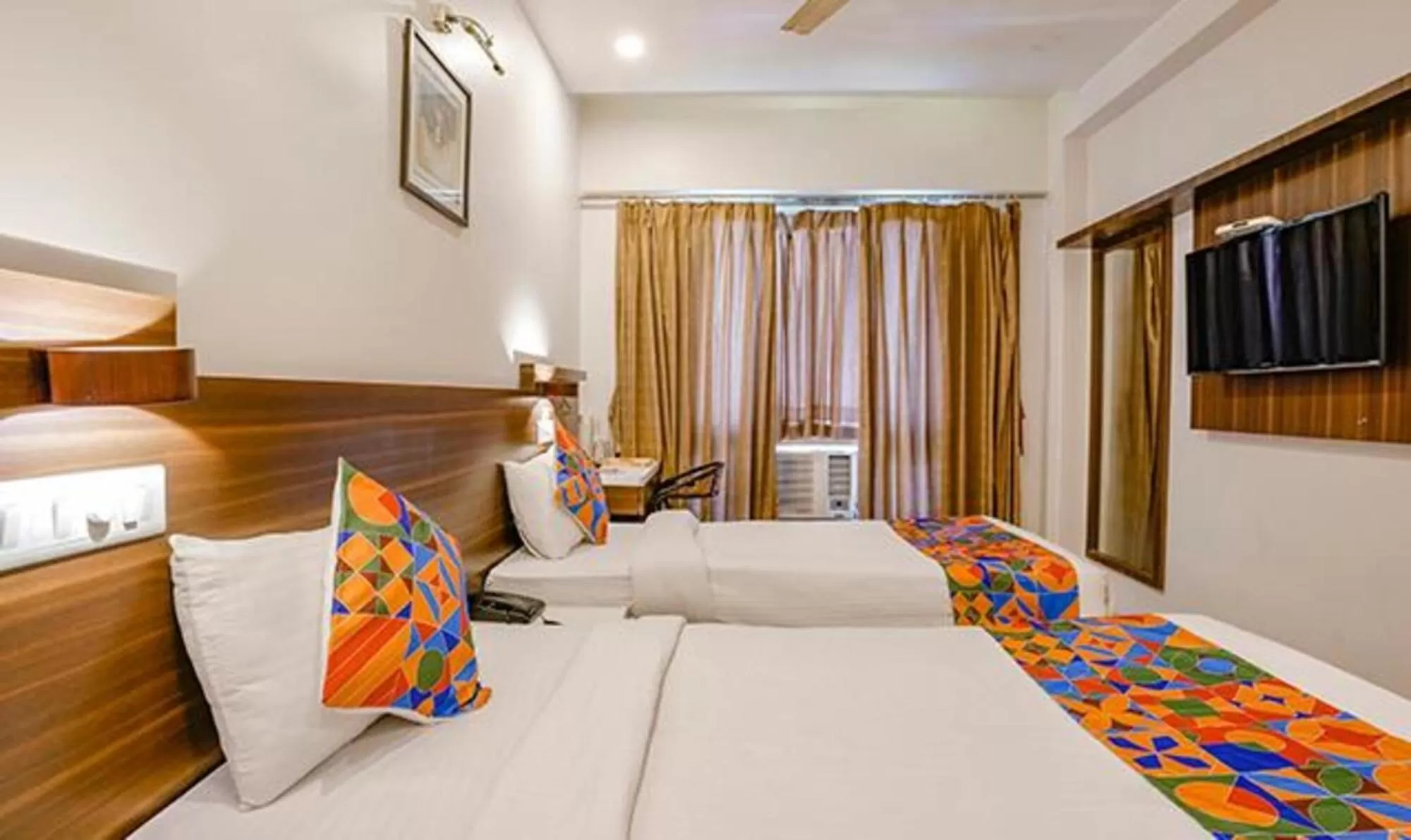 Bed in SriKrishna Paradise Hotel Thane Navi Mumbai