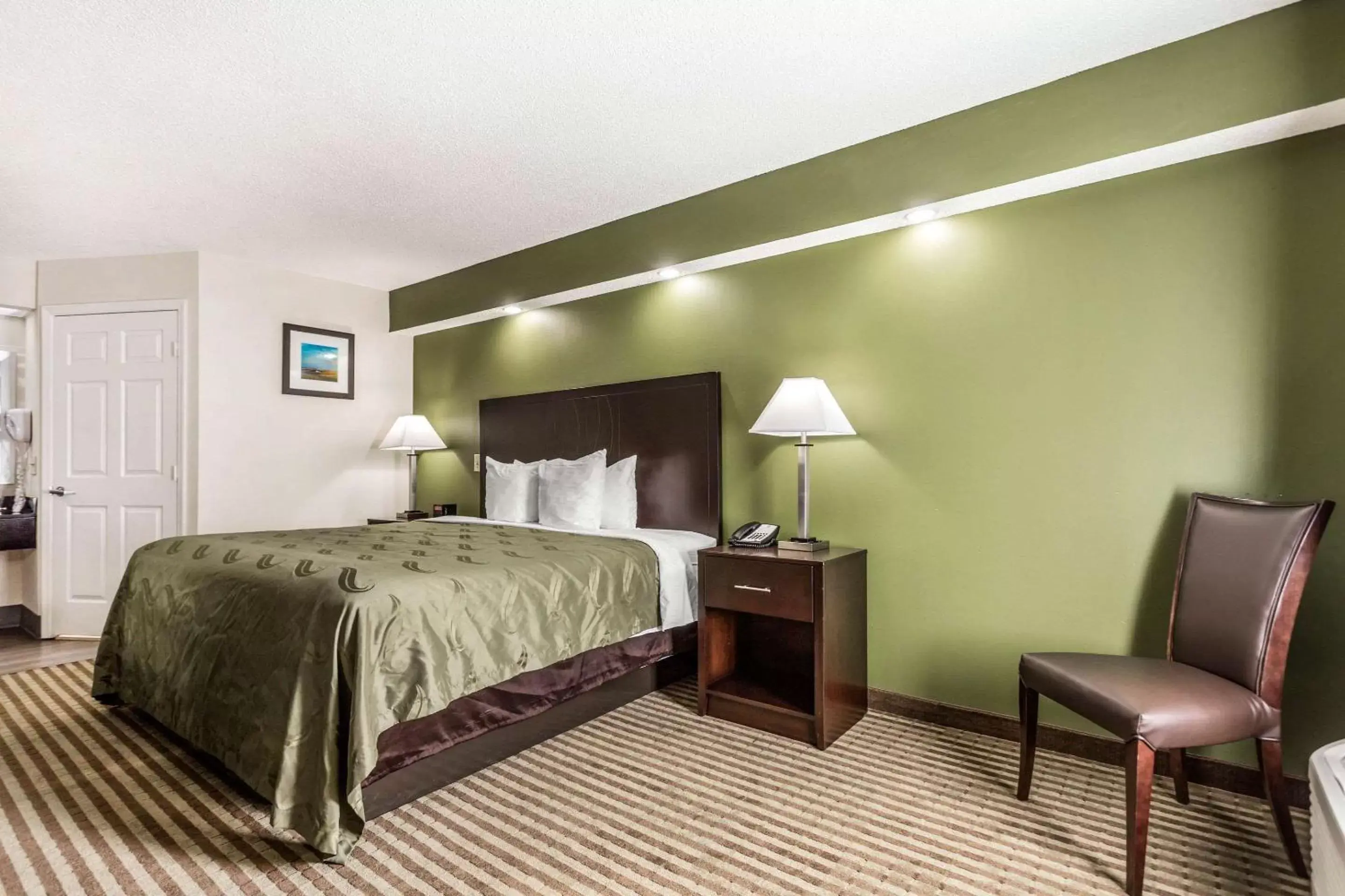 Photo of the whole room, Bed in Quality Inn Lancaster Photo of the whole room, Bed in Quality Inn Lancaster