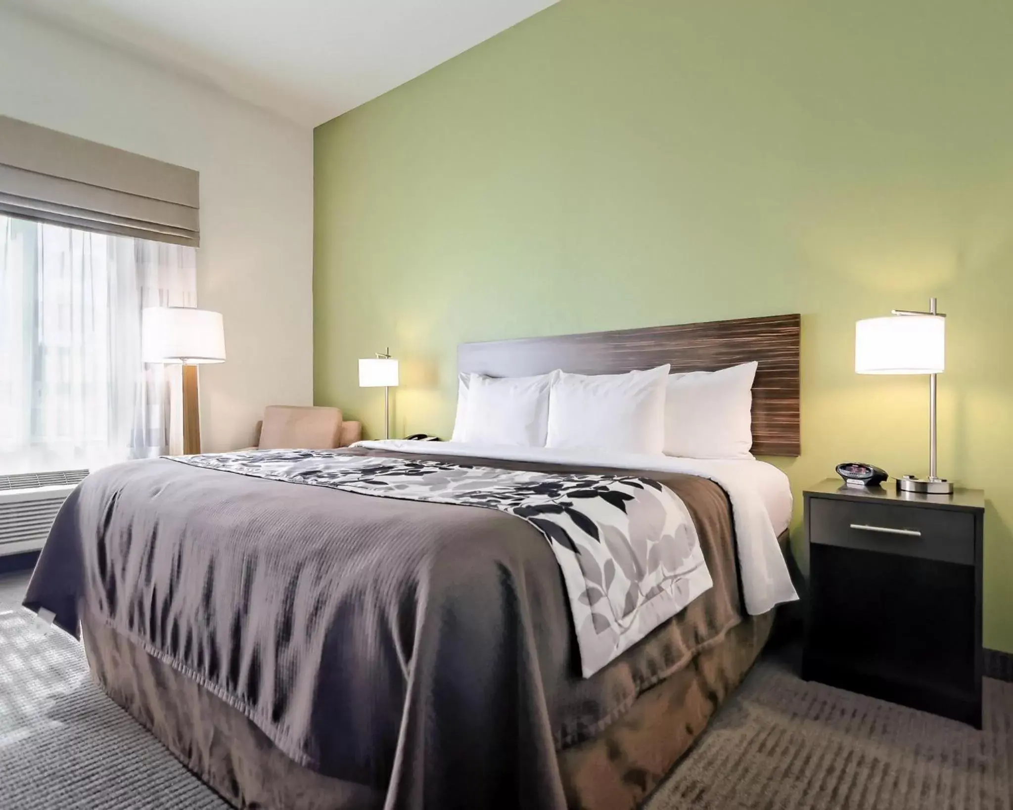 Bedroom, Bed in Sleep Inn & Suites - Fort Scott