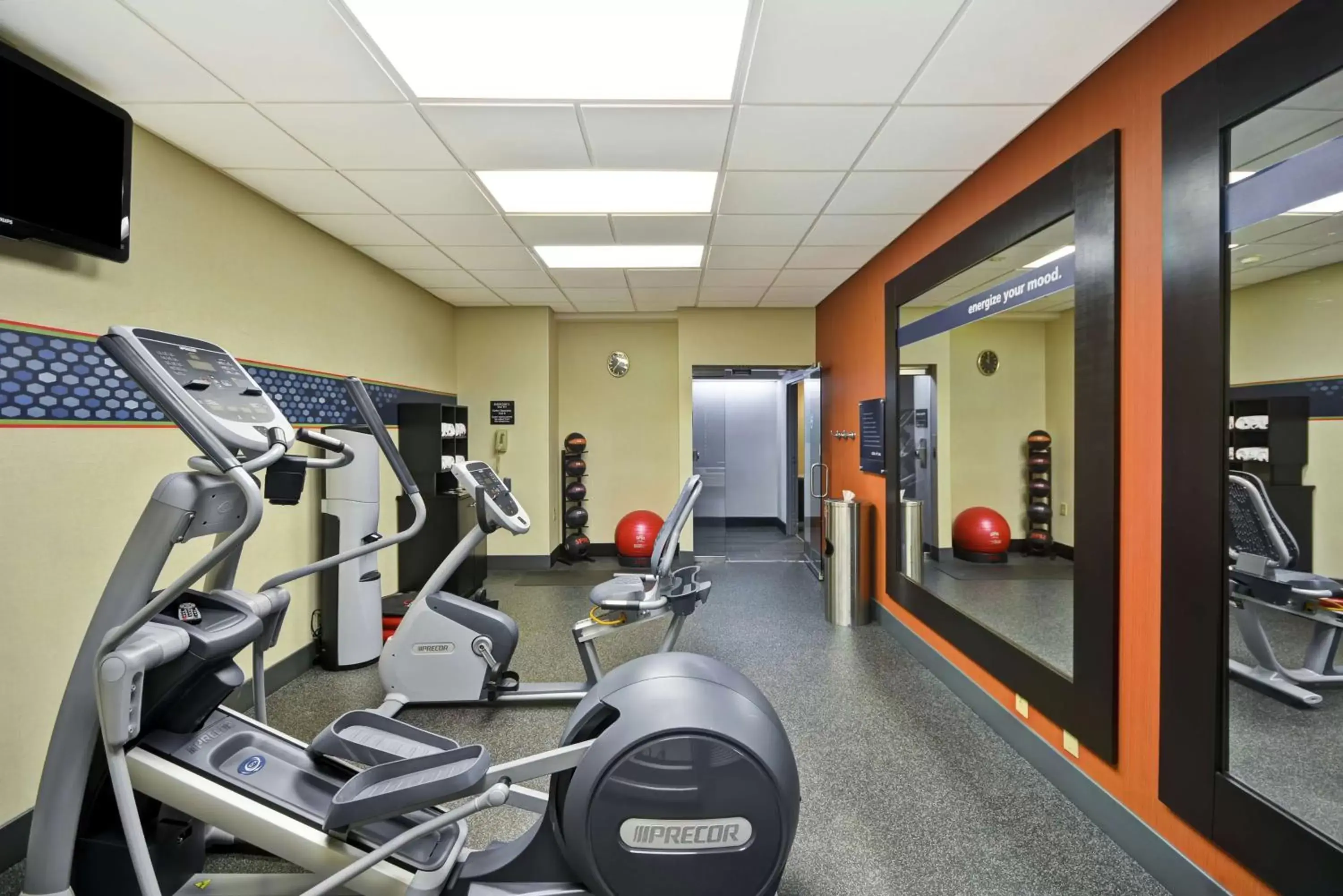 Fitness centre/facilities, Fitness Center/Facilities in Hampton Inn Auburn
