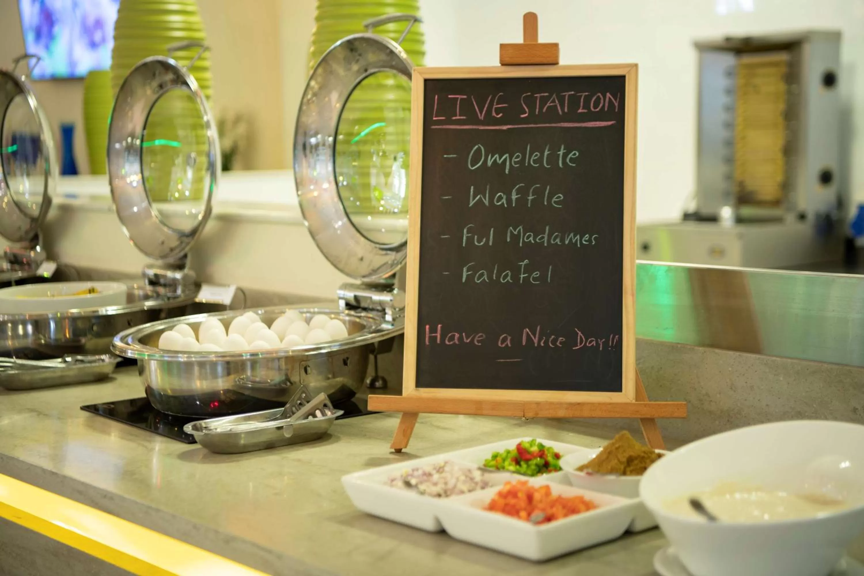 Restaurant/places to eat in Radisson Blu Resort Jizan