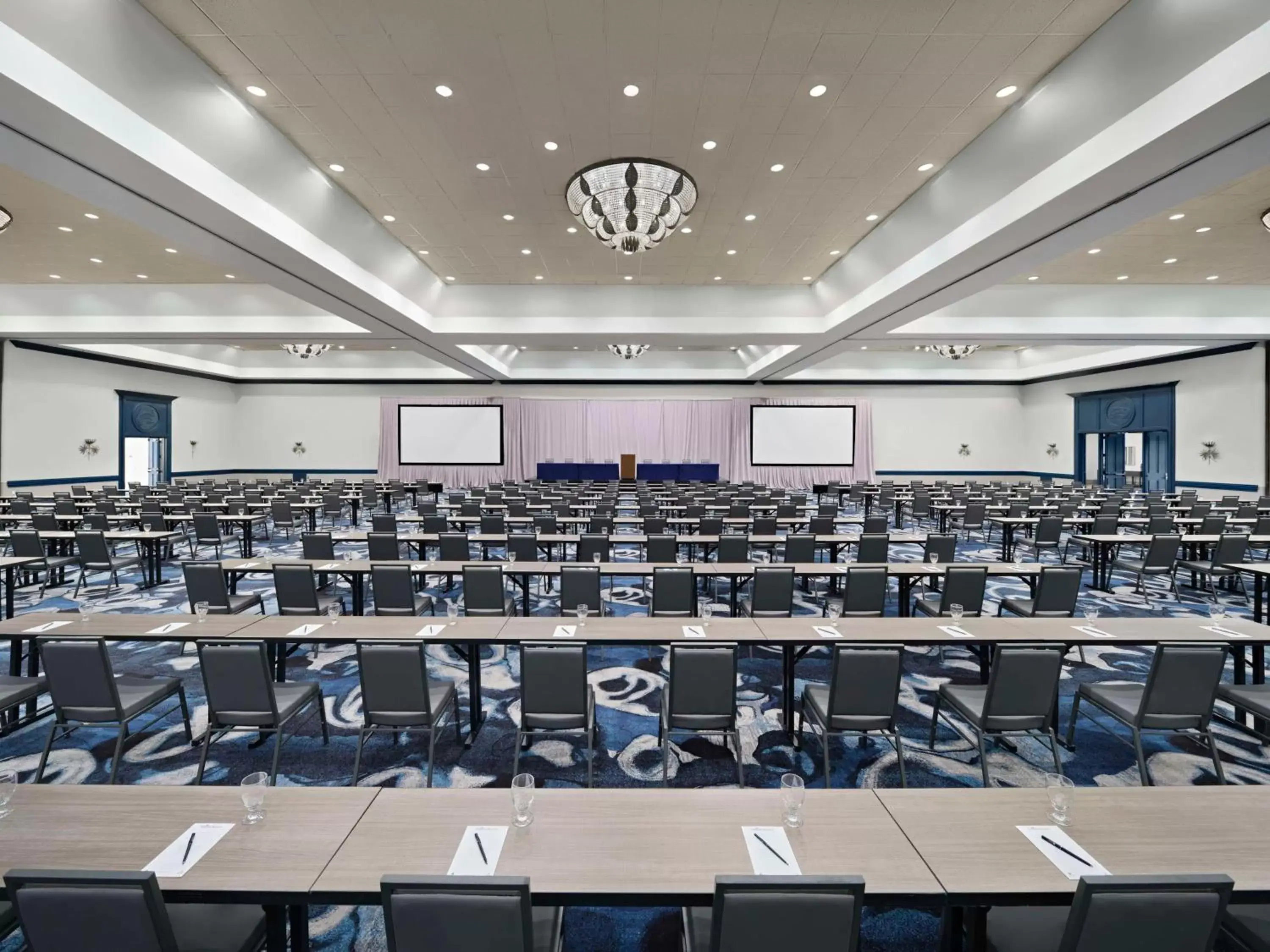 Meeting/conference room in Embassy Suites by Hilton Myrtle Beach Oceanfront Resort