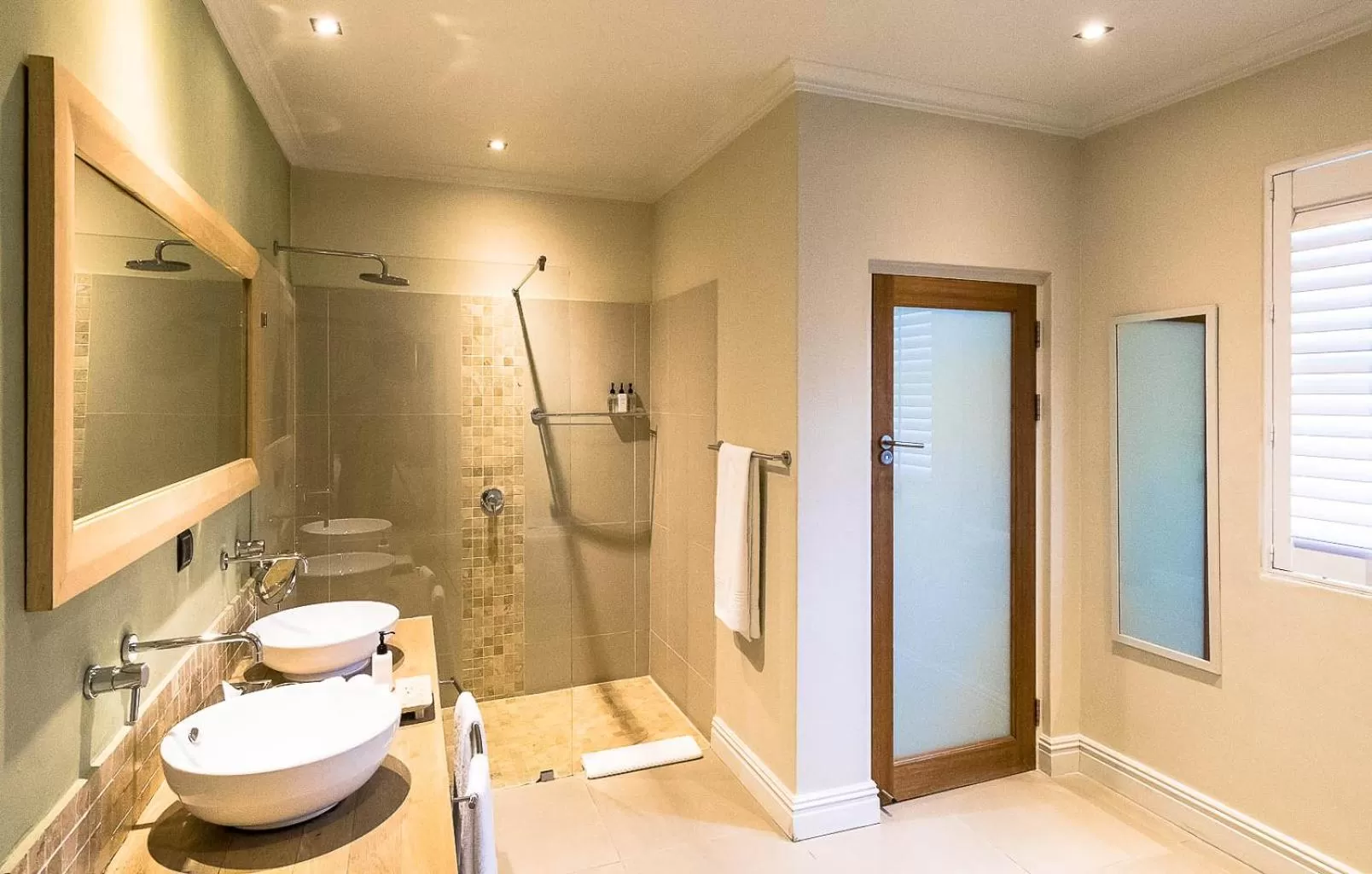 Shower in Sugar Hotel