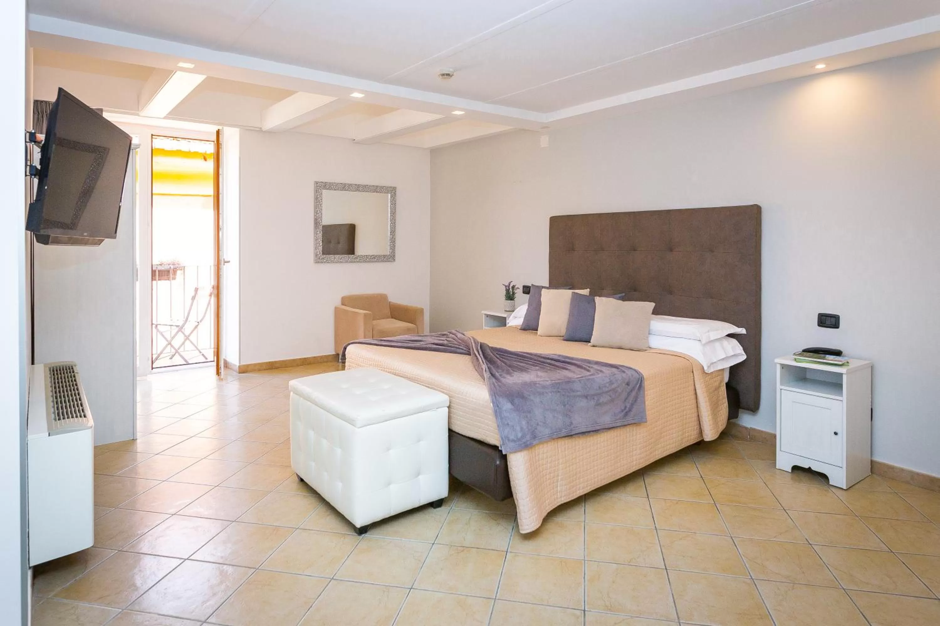 Bed in Hotel Rivoli Sorrento