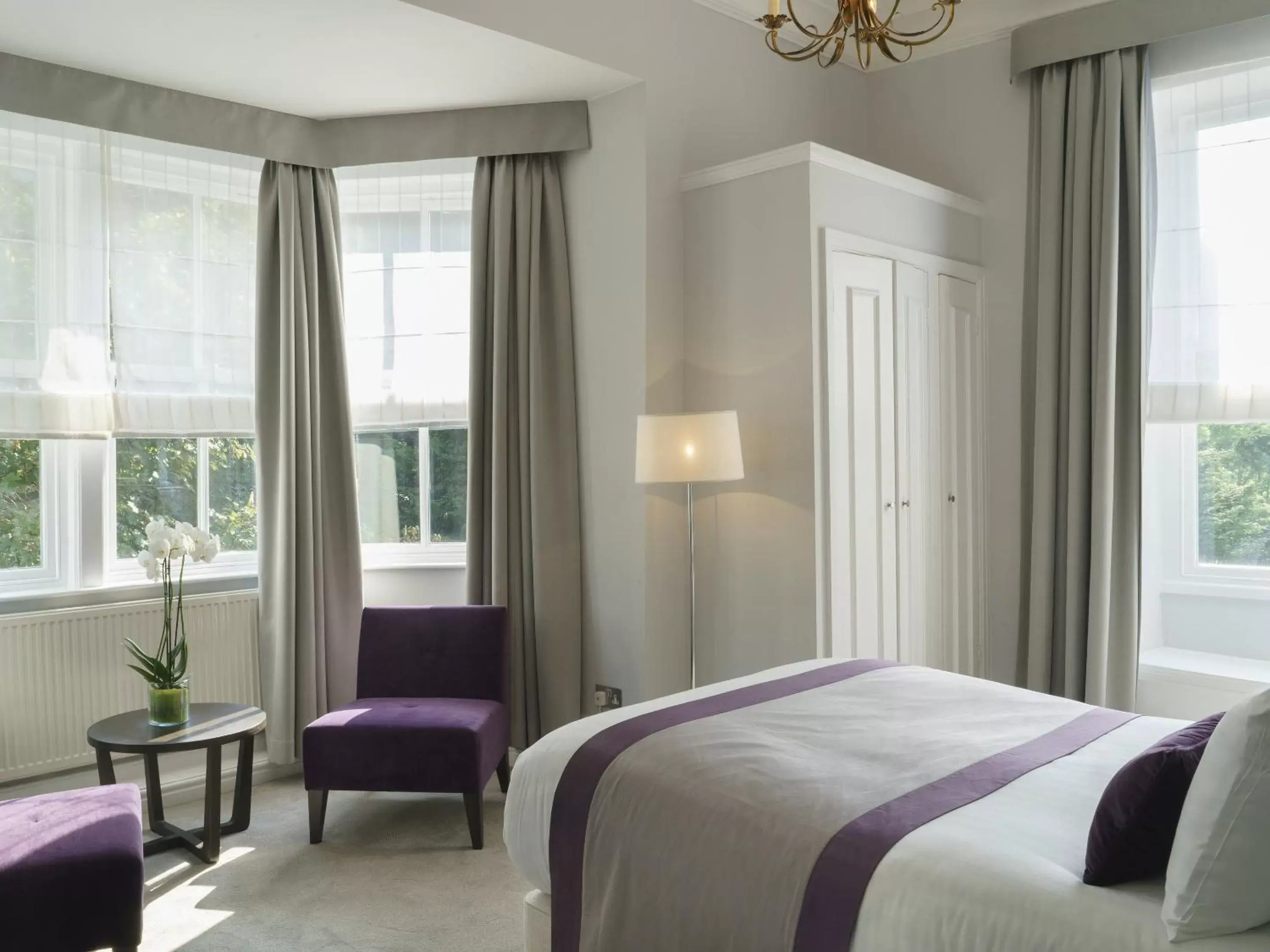 Bedroom in New Bath Hotel & Spa