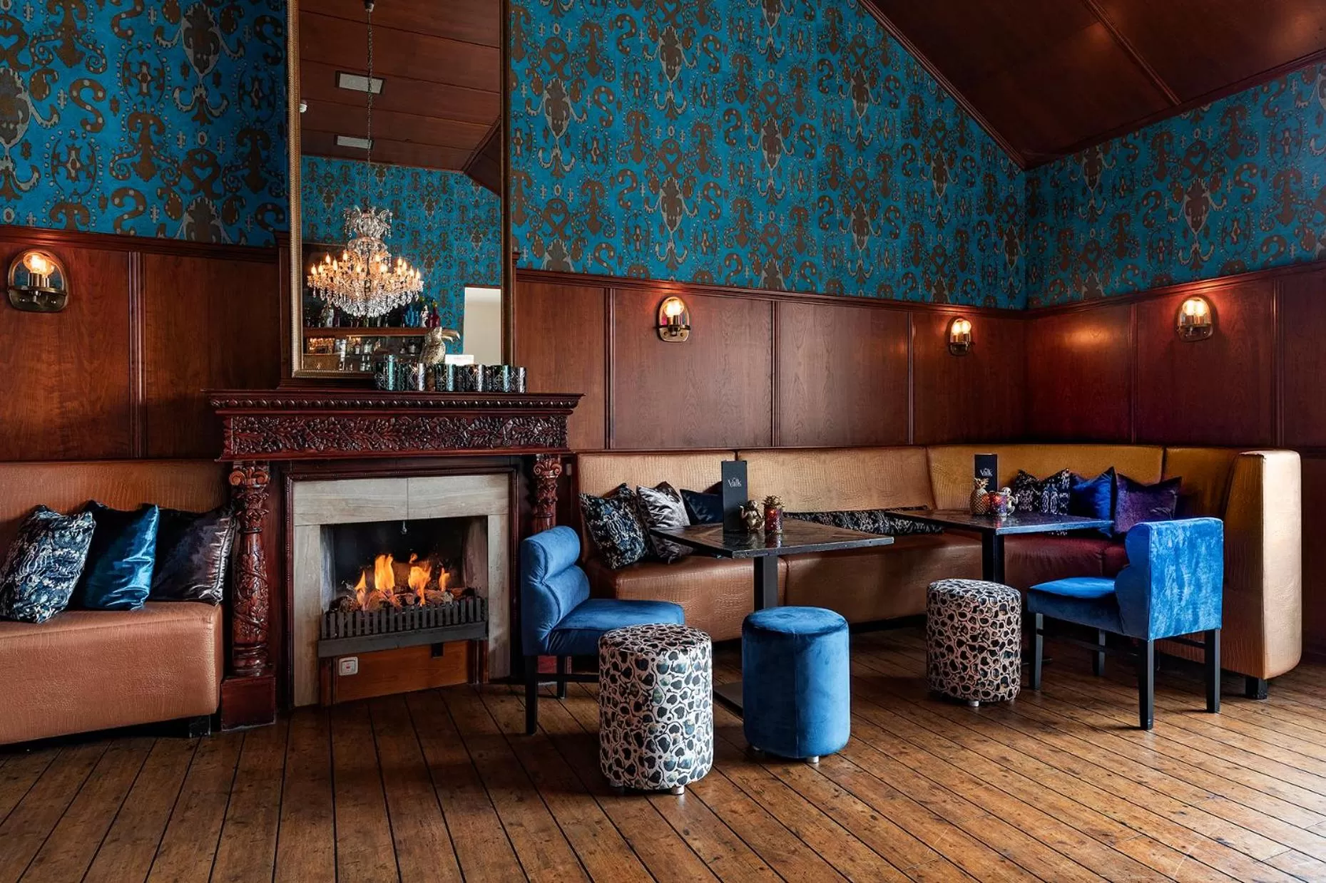 Lounge or bar in Van der Valk Hotel Emmeloord