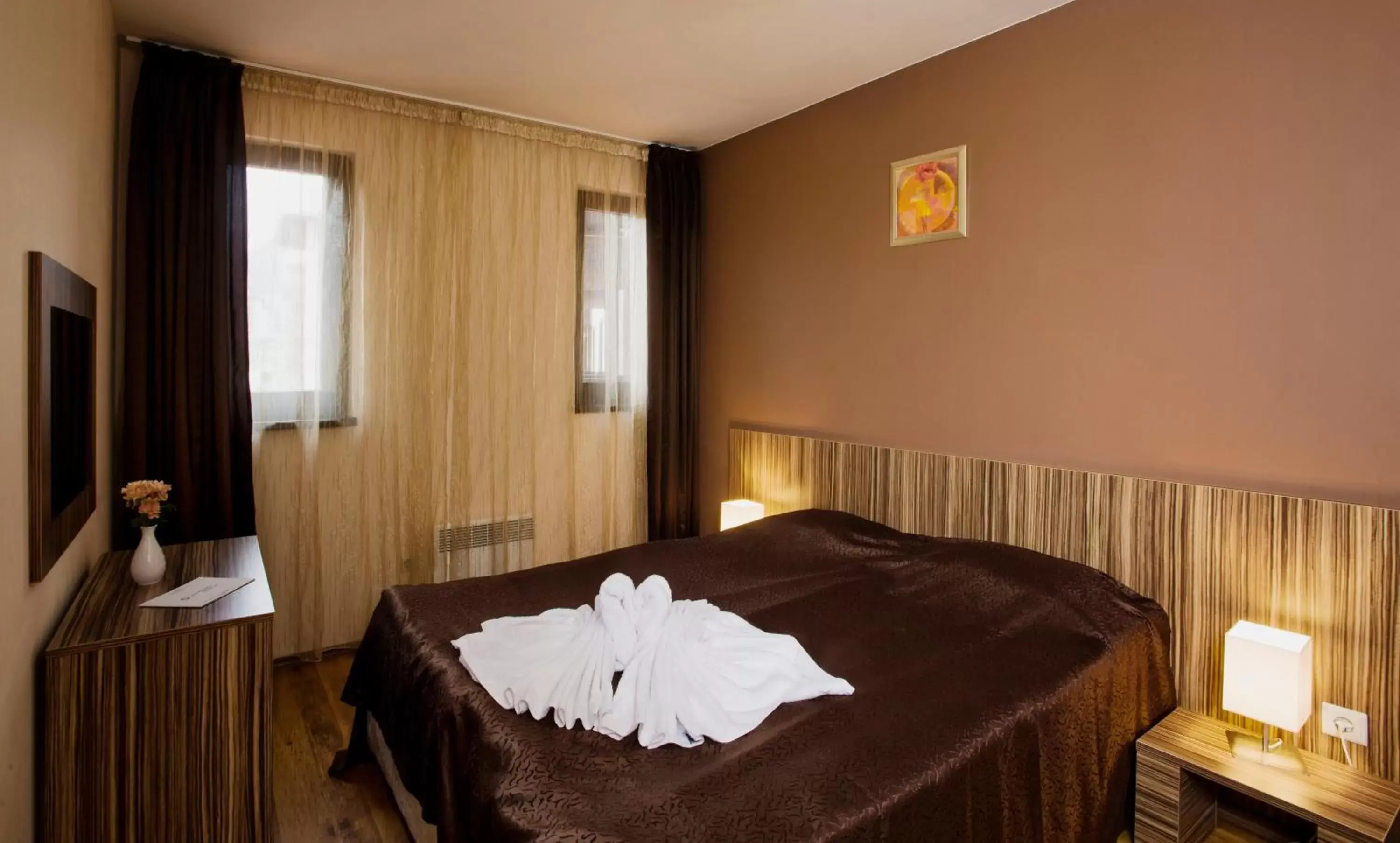 Bedroom, Bed in Hotel Casa Karina Bansko - Half Board & All Inclusive