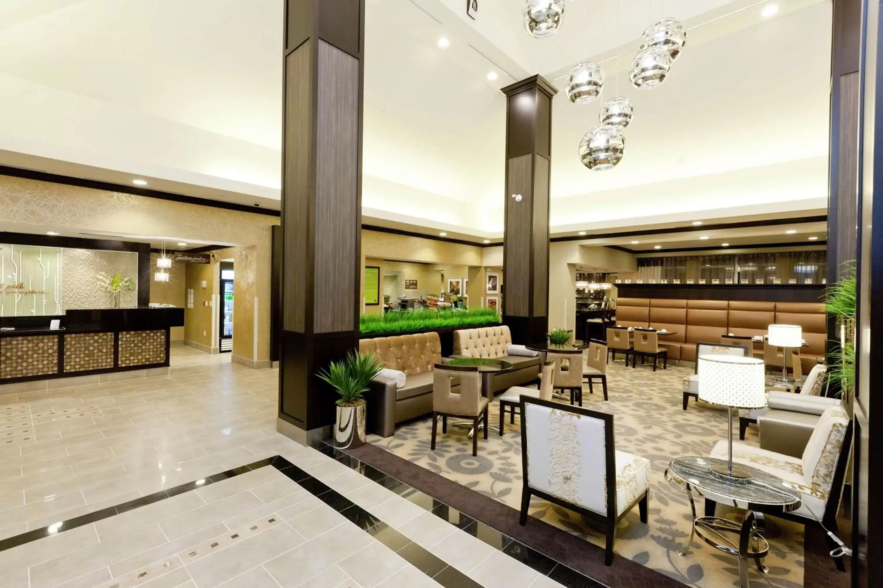 Lobby or reception, Restaurant/Places to Eat in Hilton Garden Inn Toronto/Brampton