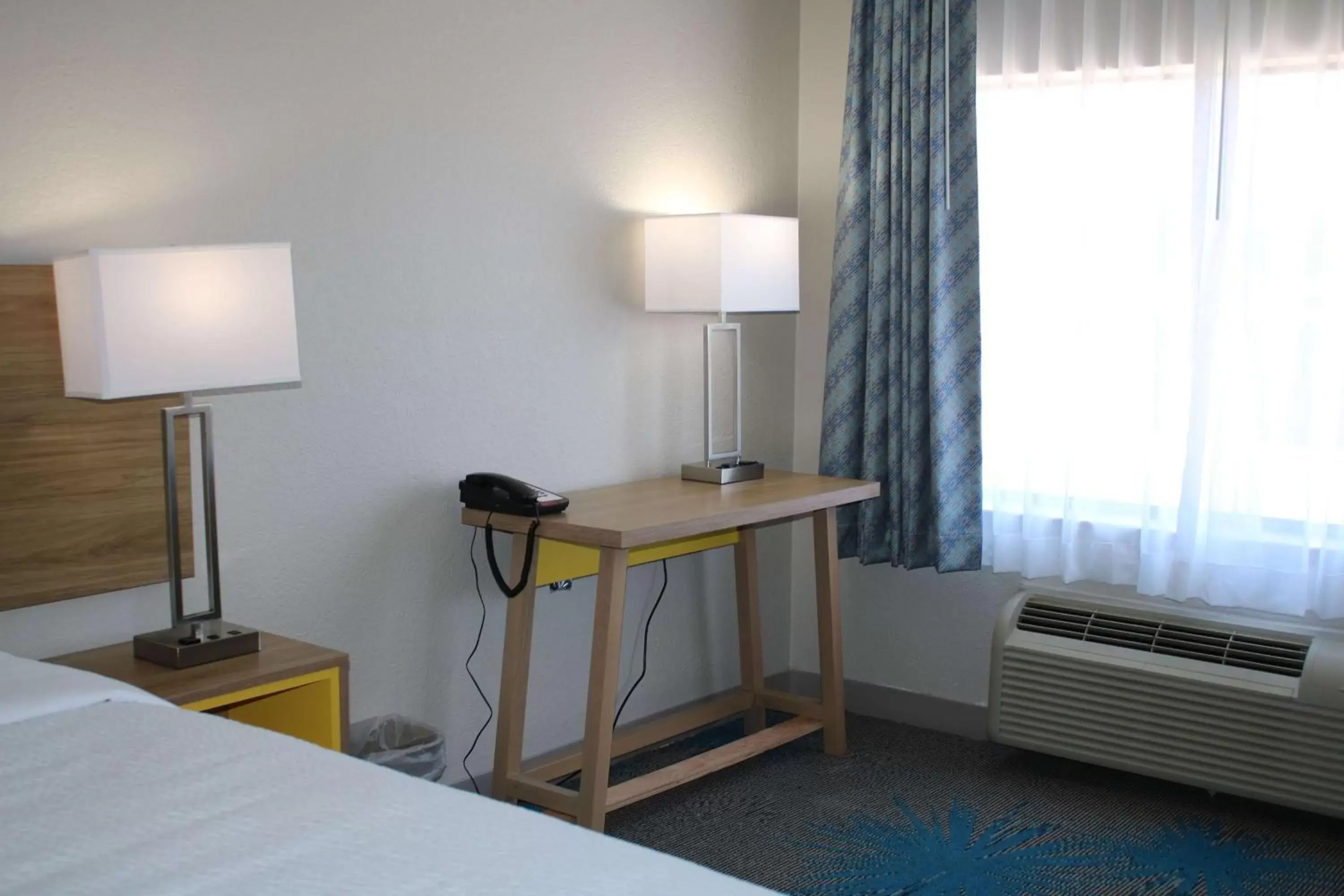Photo of the whole room, Bed in Days Inn by Wyndham Waco University Area