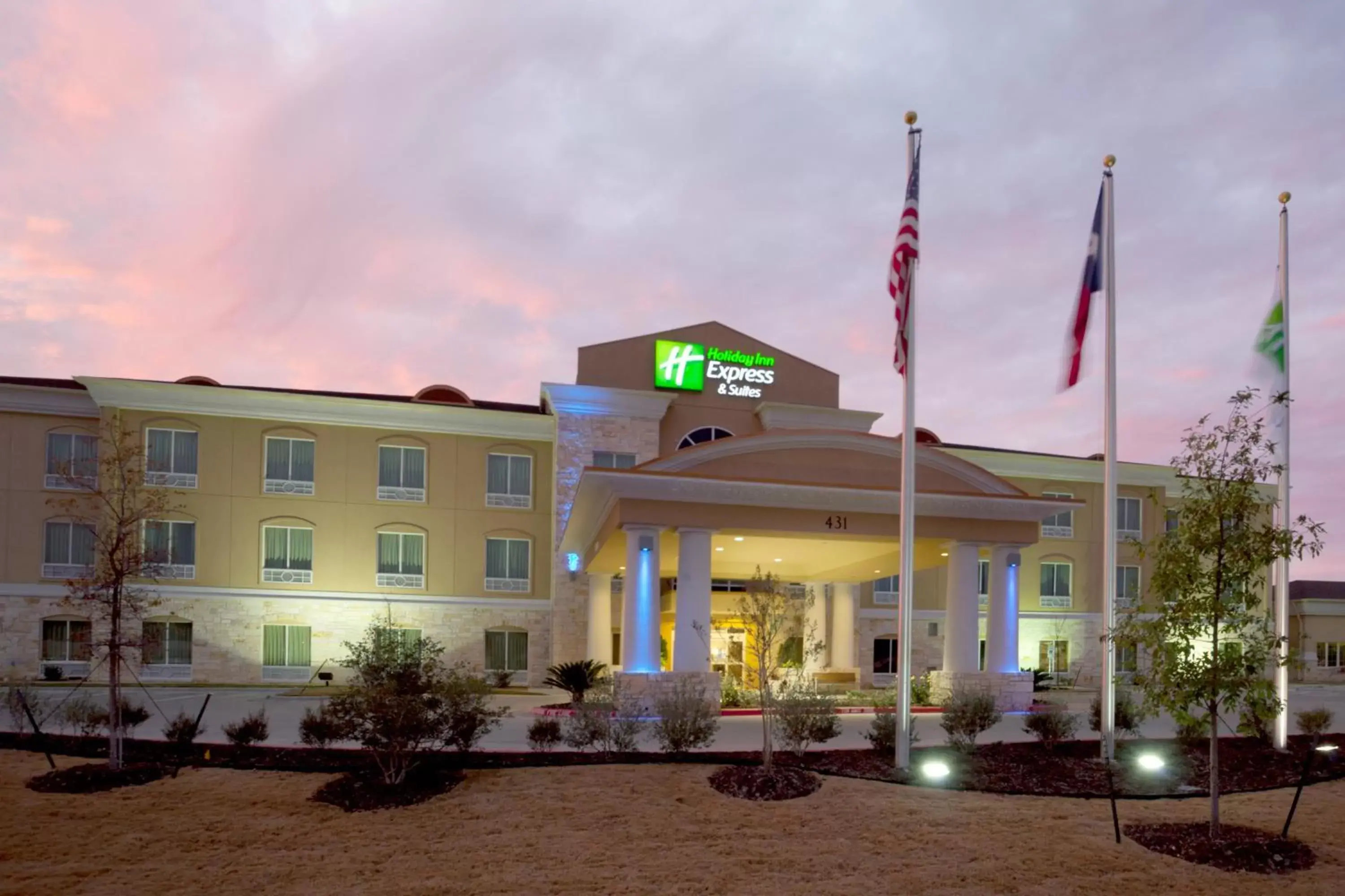 Property building in Holiday Inn Express Georgetown by IHG Property building in Holiday Inn Express Georgetown by IHG