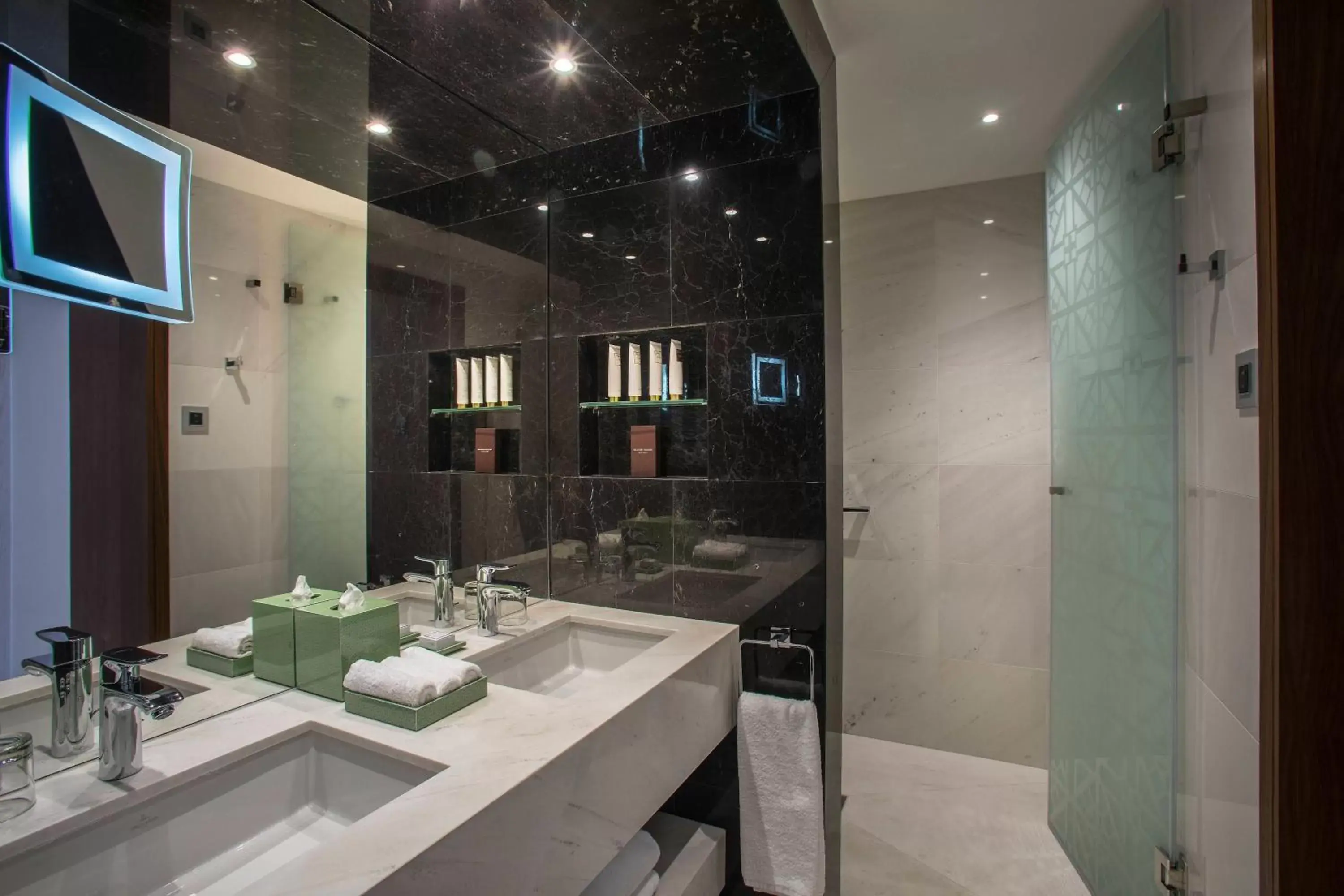 Bathroom in Parklane, a Luxury Collection Resort & Spa, Limassol