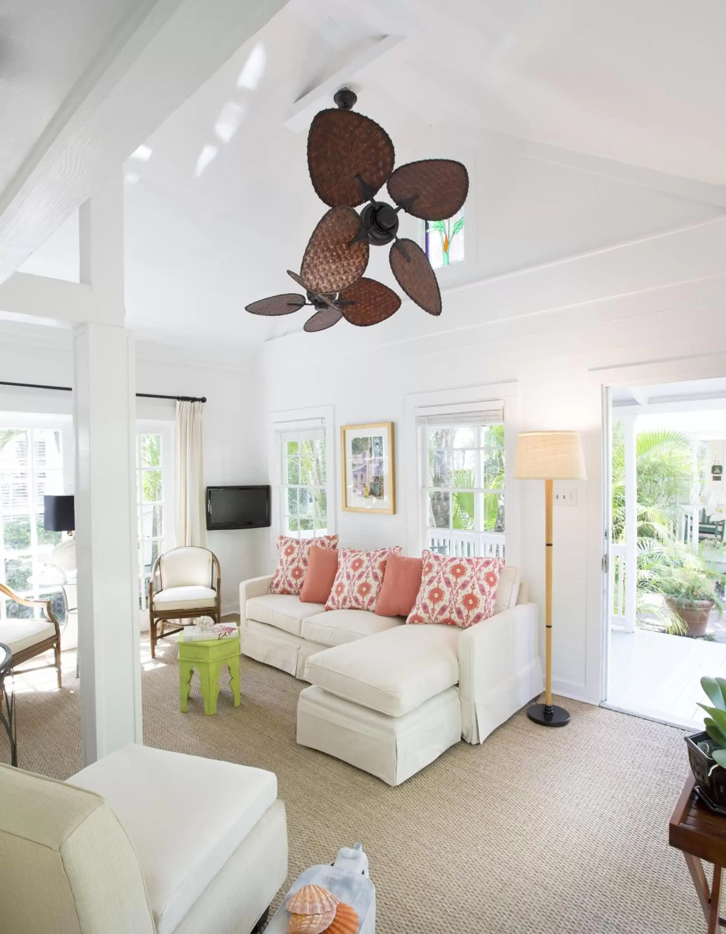 Living room, Seating Area in Simonton Court Historic Inn & Cottages