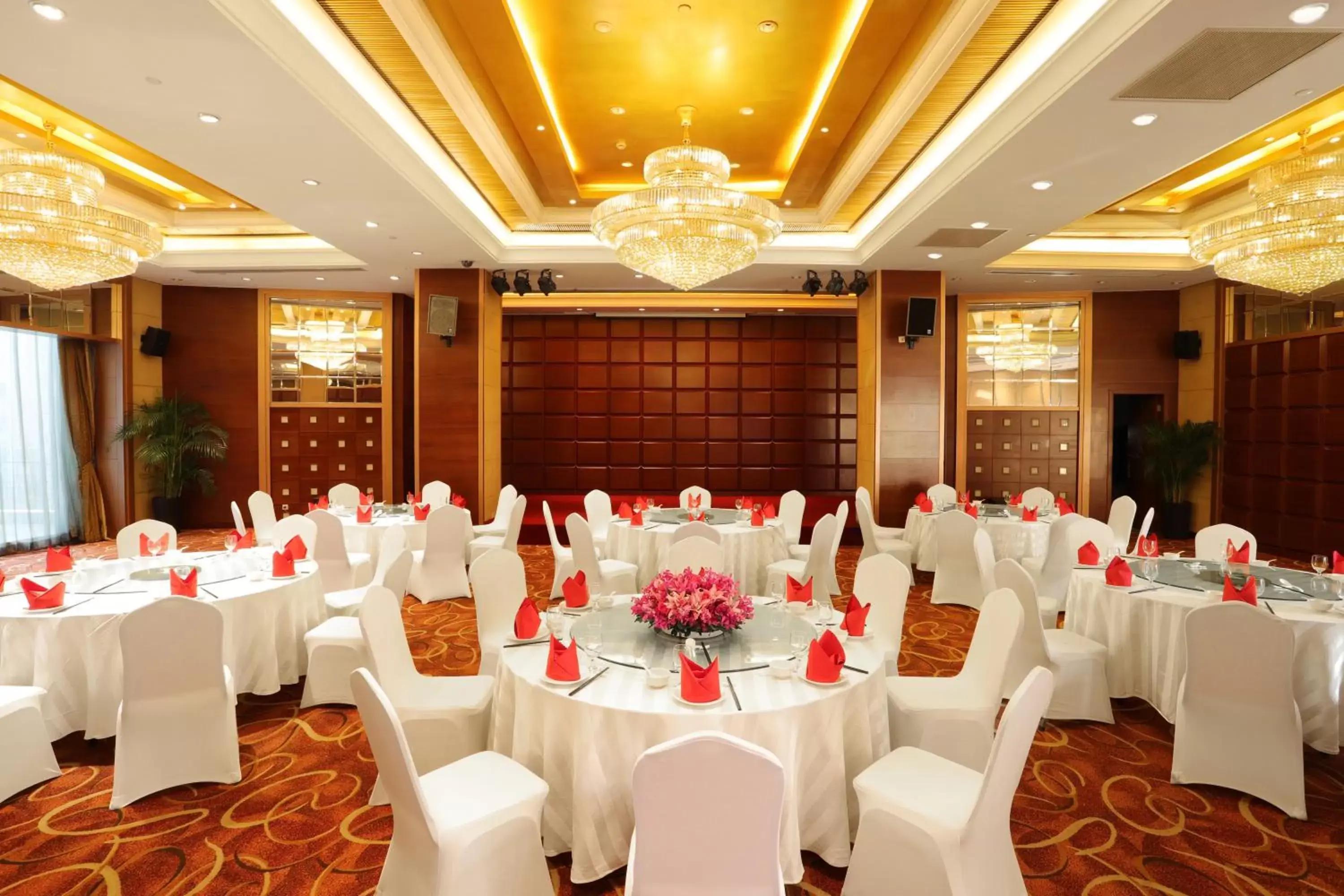 Banquet/Function facilities, Banquet Facilities in Holiday Inn Shanghai Pudong Nanpu, an IHG Hotel