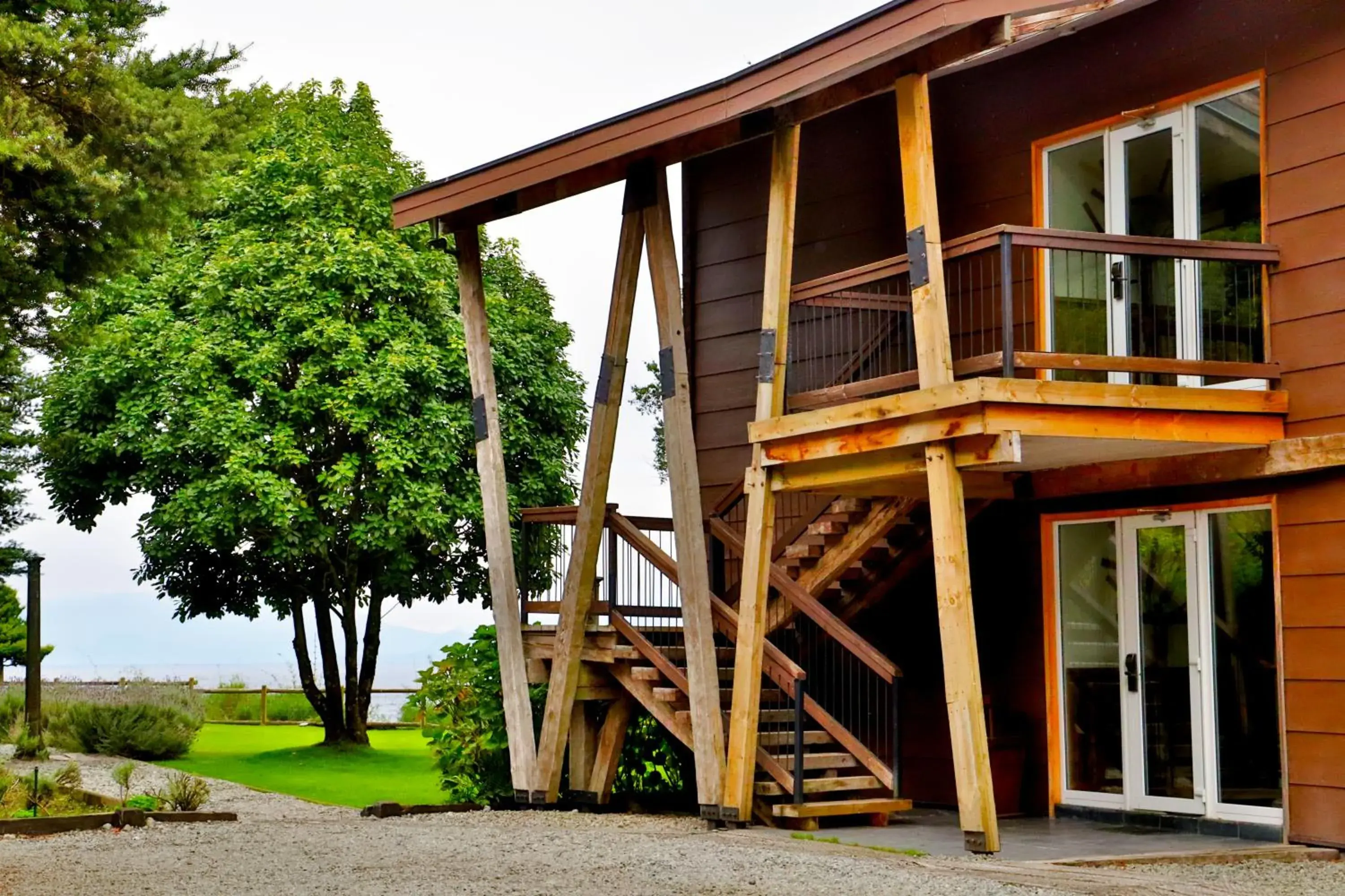 Property Building in Hotel Cabaña Del Lago Puerto Varas