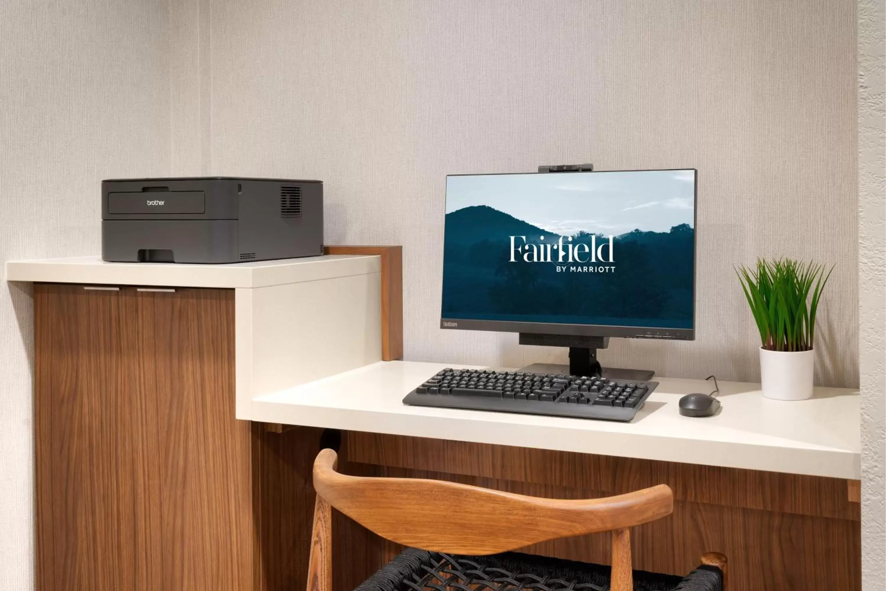 Business facilities, TV/Entertainment Center in Fairfield Inn & Suites by Marriott Yakima