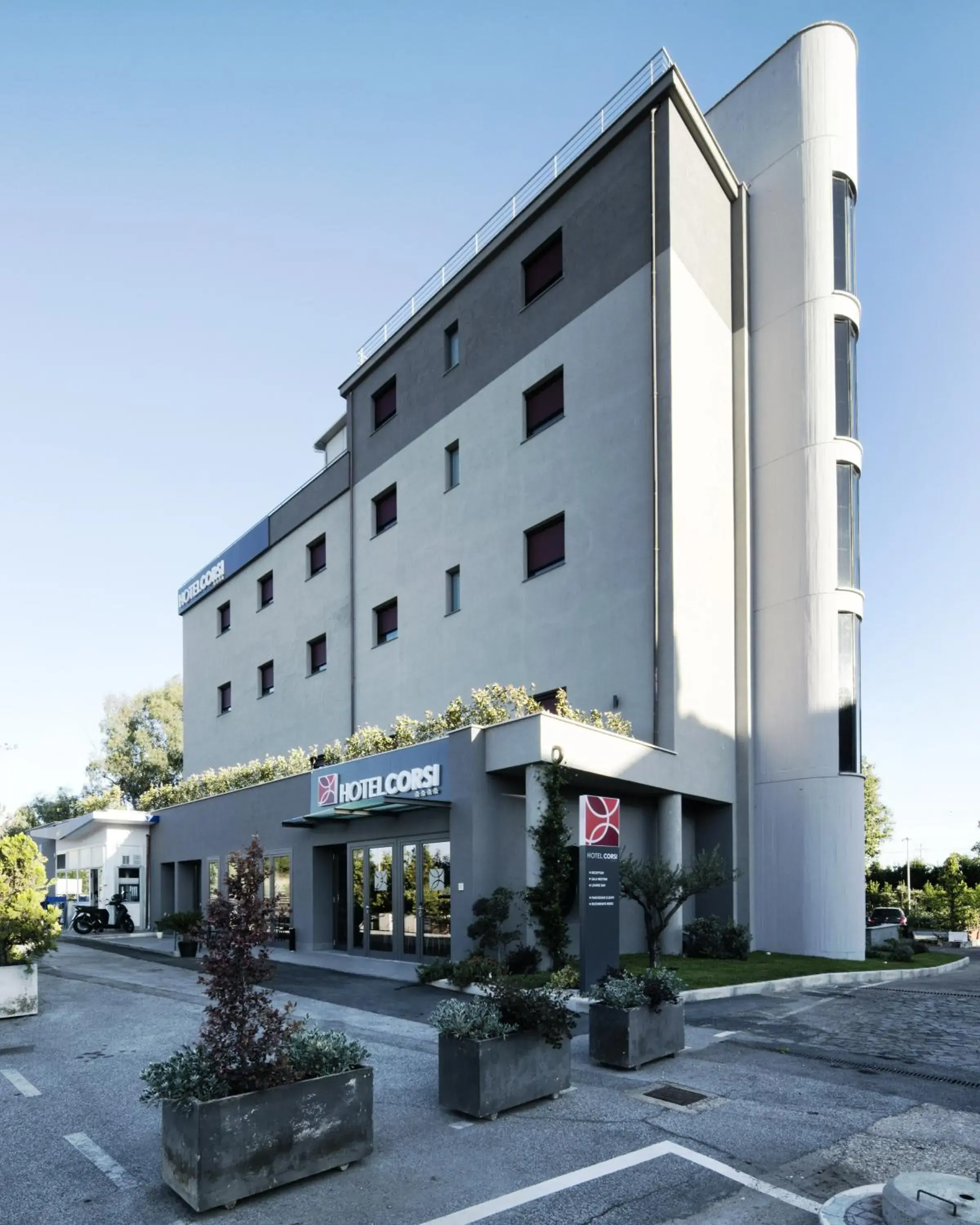 Property Building in Best Western Hotel Corsi