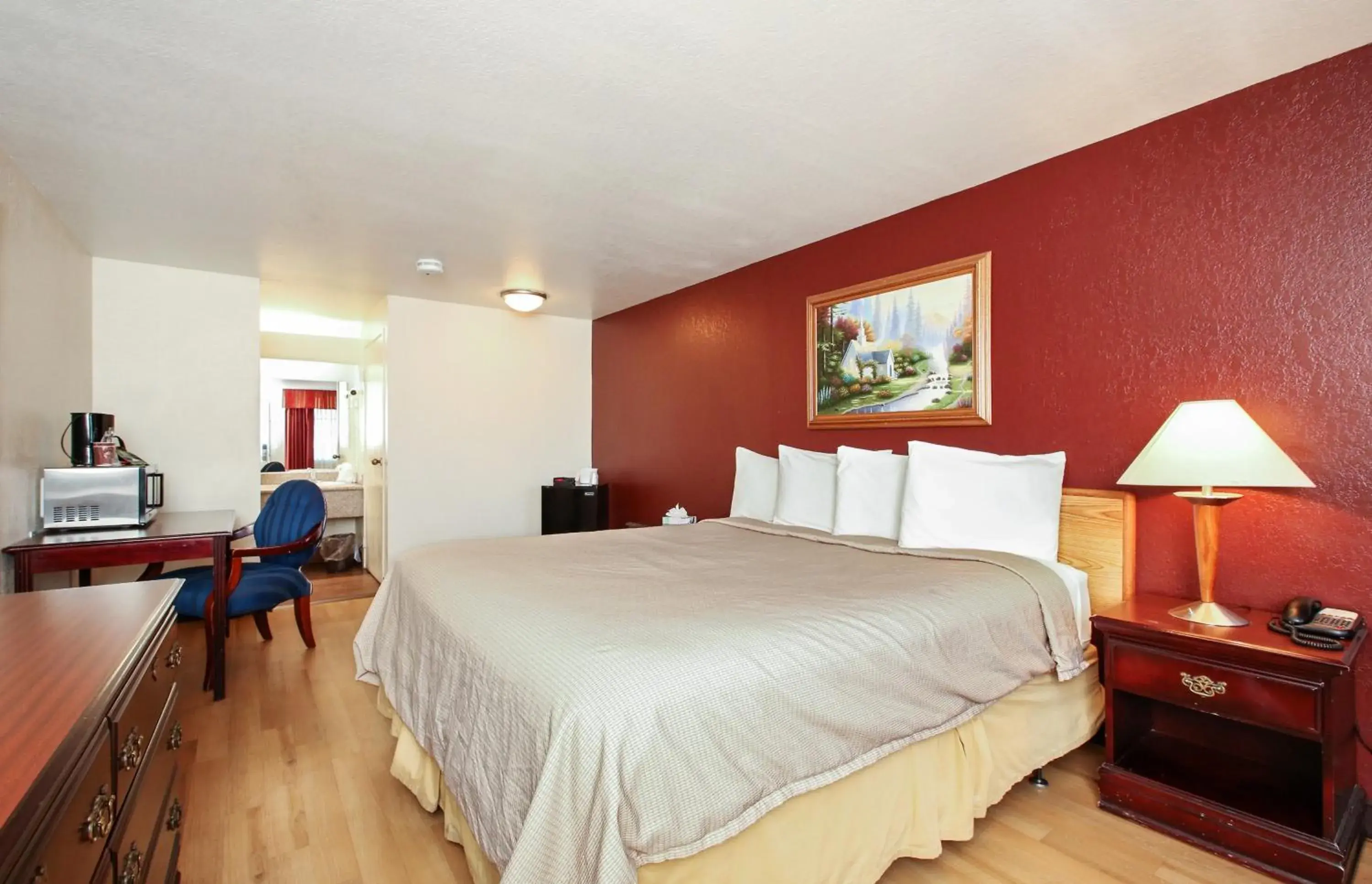 Photo of the whole room, Bed in Red Roof Inn Lompoc Photo of the whole room, Bed in Red Roof Inn Lompoc