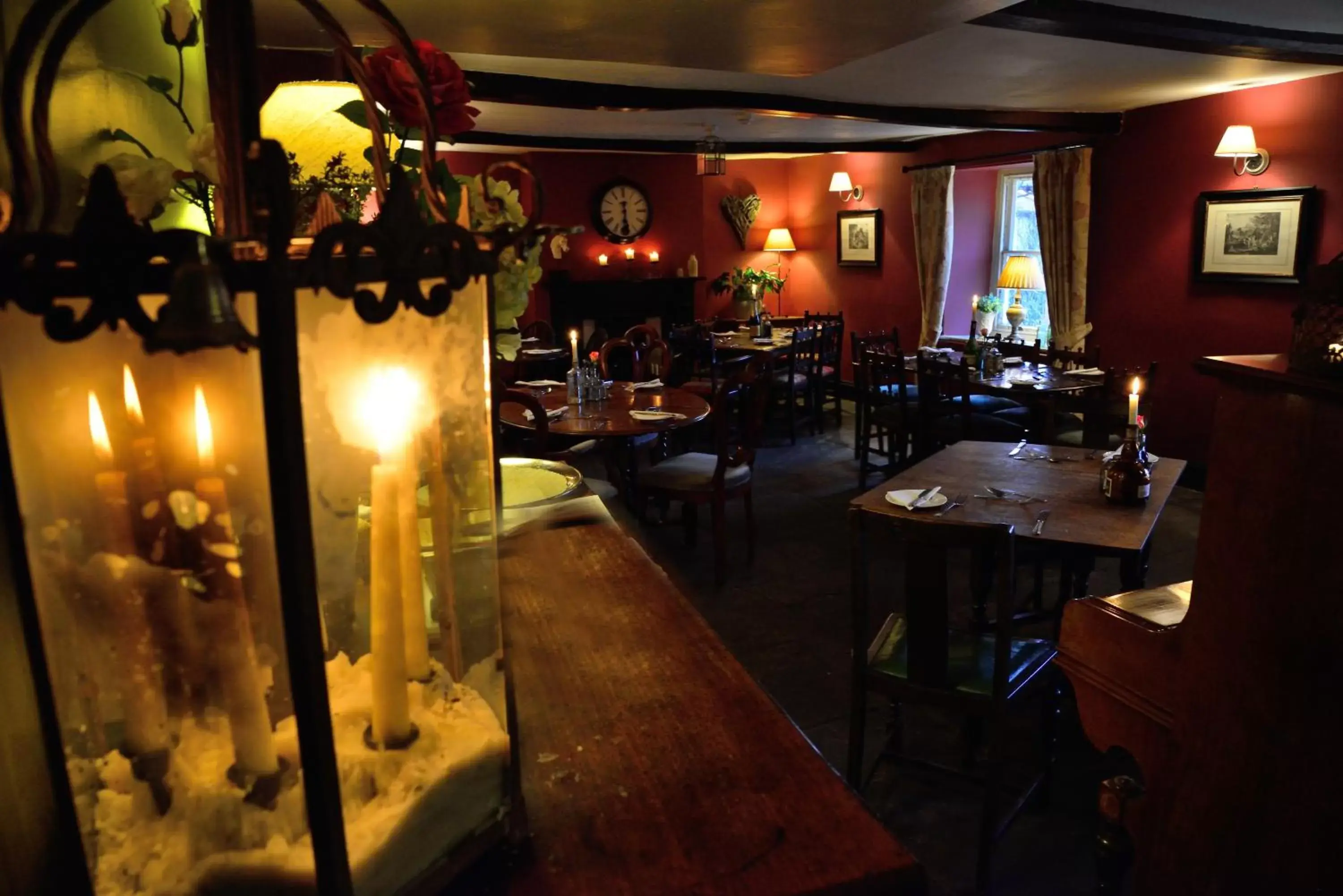 Restaurant/Places to Eat in The Castle Arms Inn