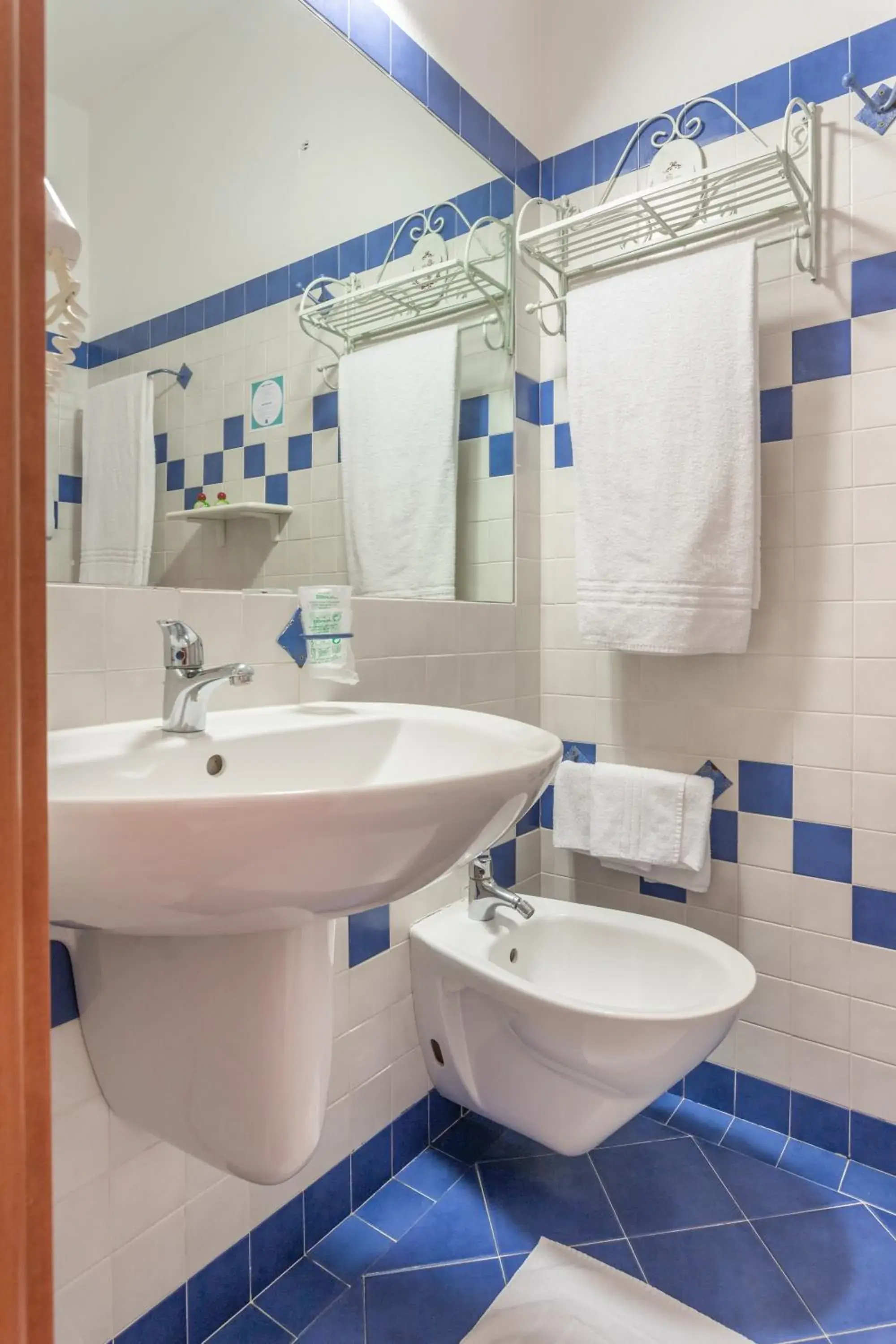 Bathroom in Hotel Villa Canu