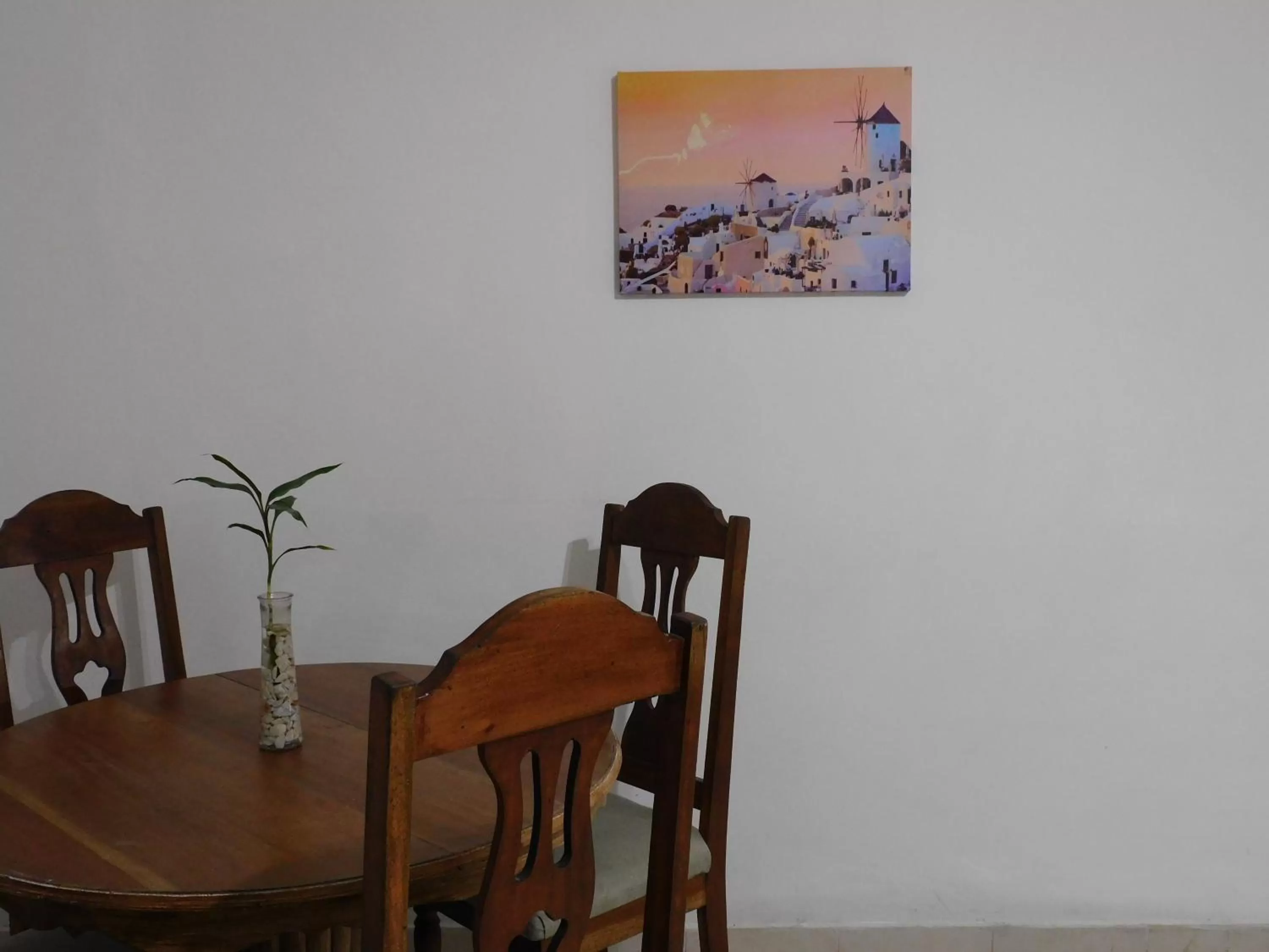 Dining Area in Zyan Rooms