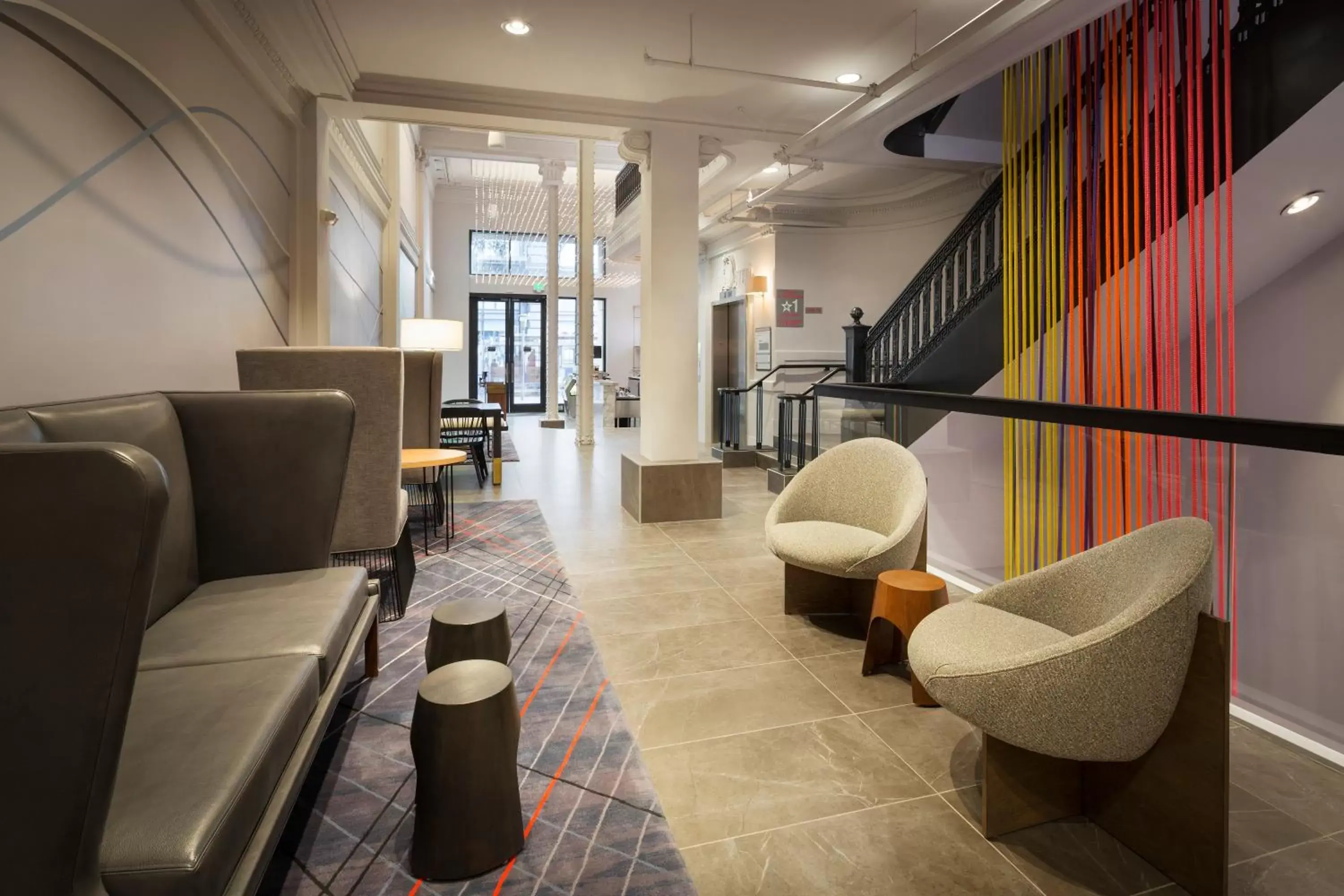 Lobby or reception, Lounge/Bar in Axiom Hotel