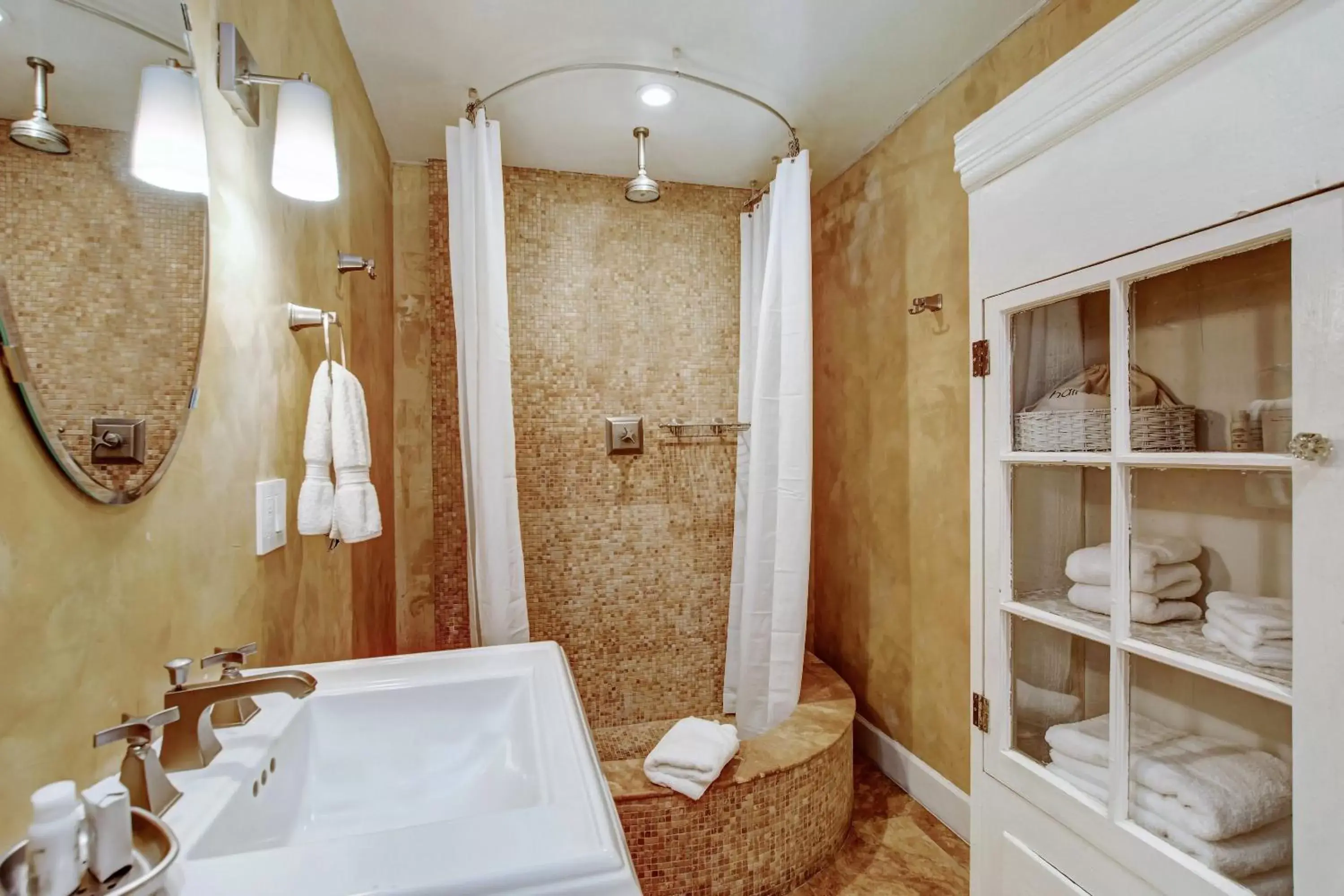 Bathroom in Bungalows 313