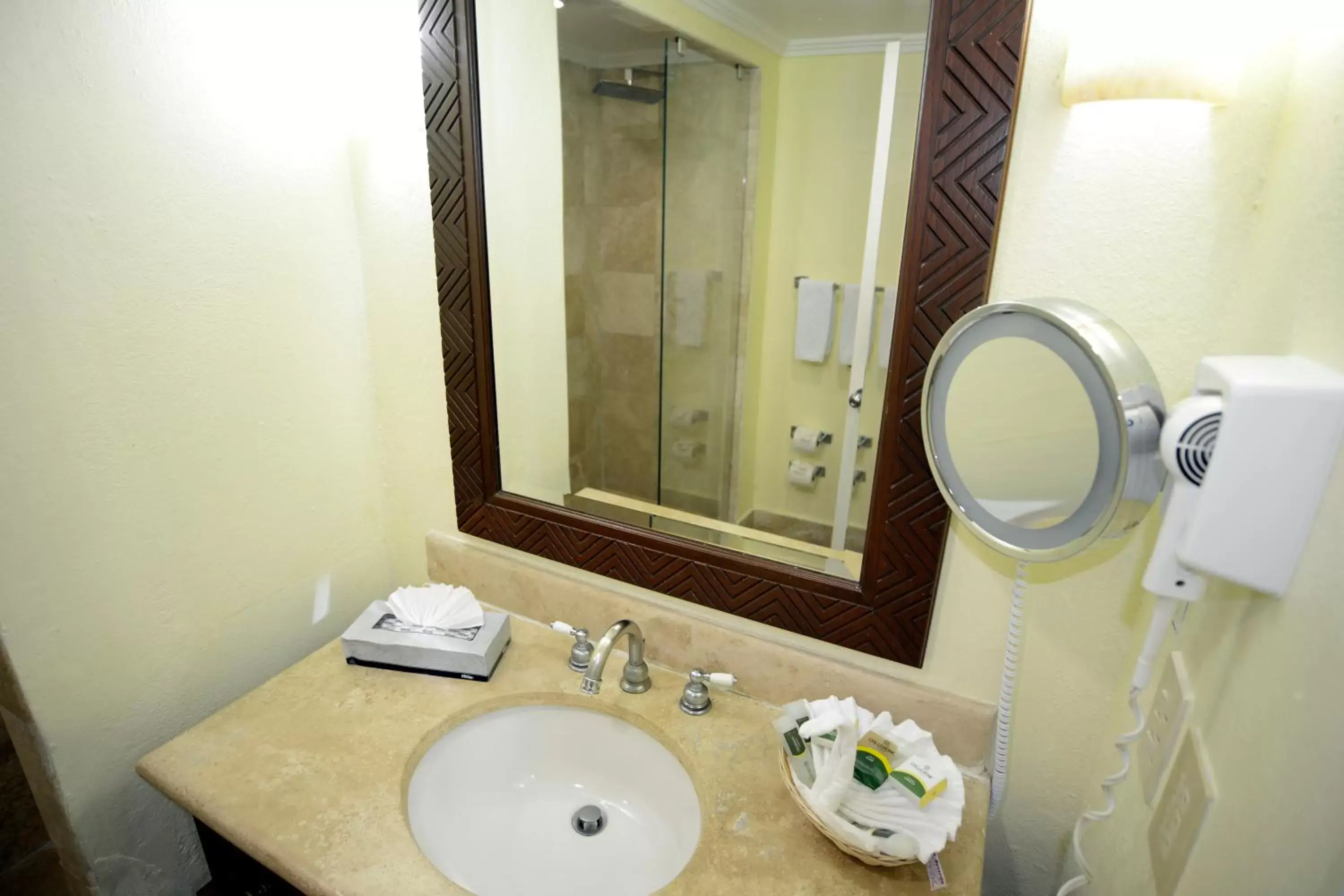 Bathroom in Royal Villas Resort