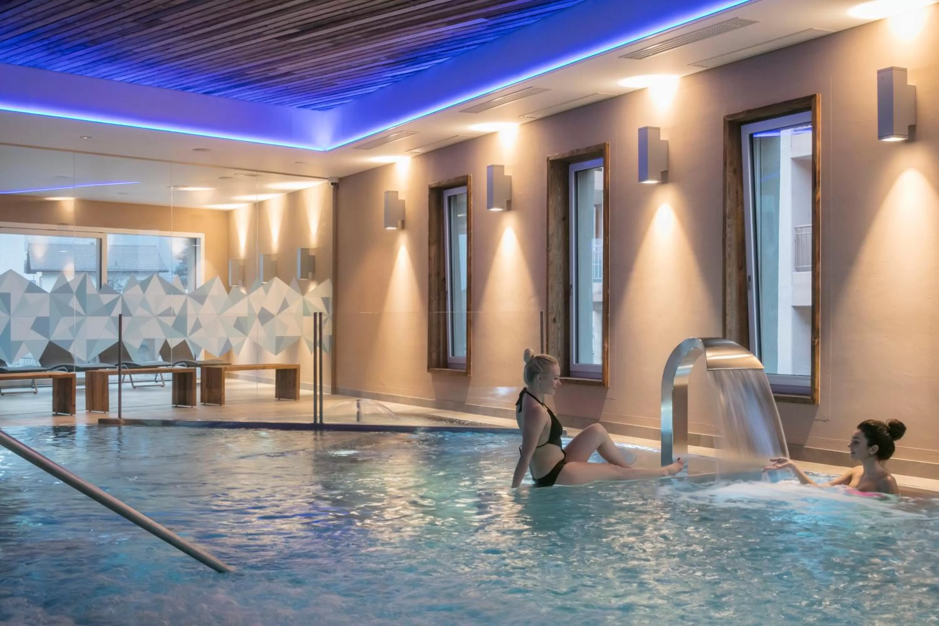 Hot Tub, Swimming Pool in Hotel Alex Business & SPA