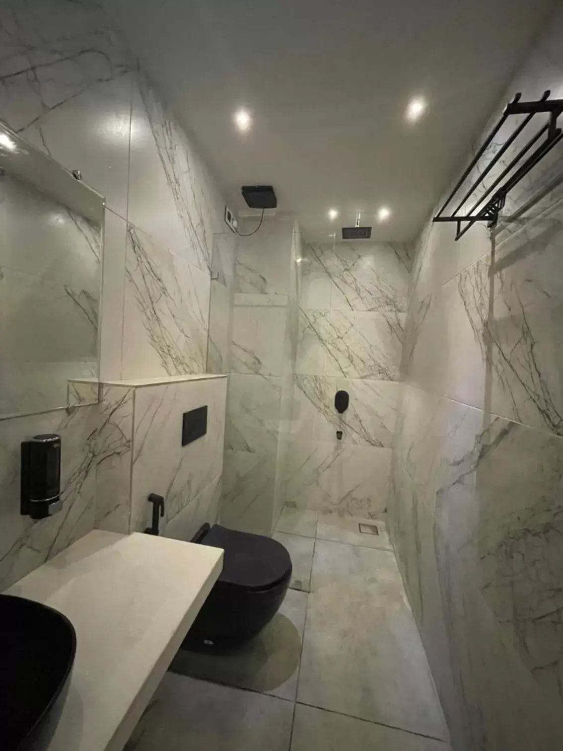 Shower, Bathroom in Pajaros Blu Shower, Bathroom in Pajaros Blu