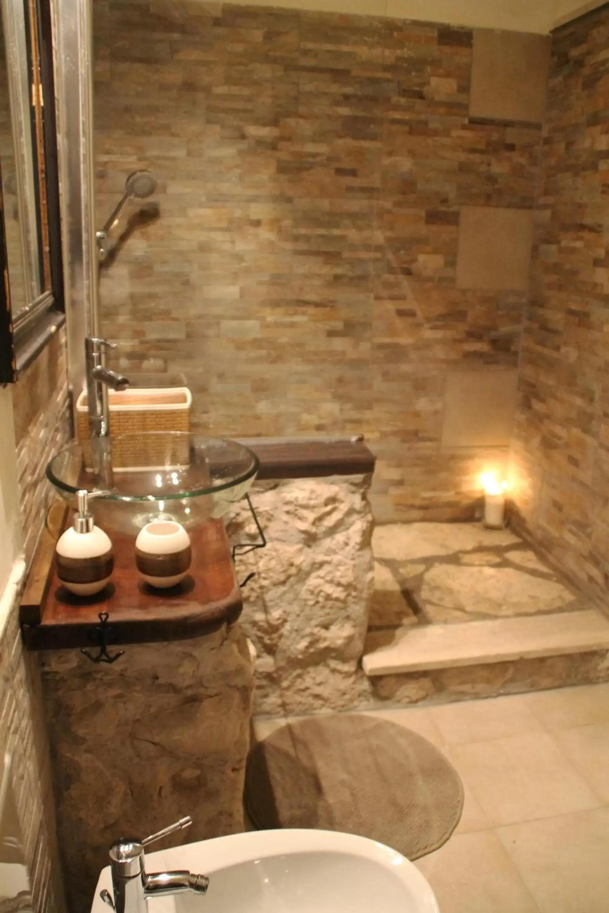 Bathroom in Antica Corte del Castello