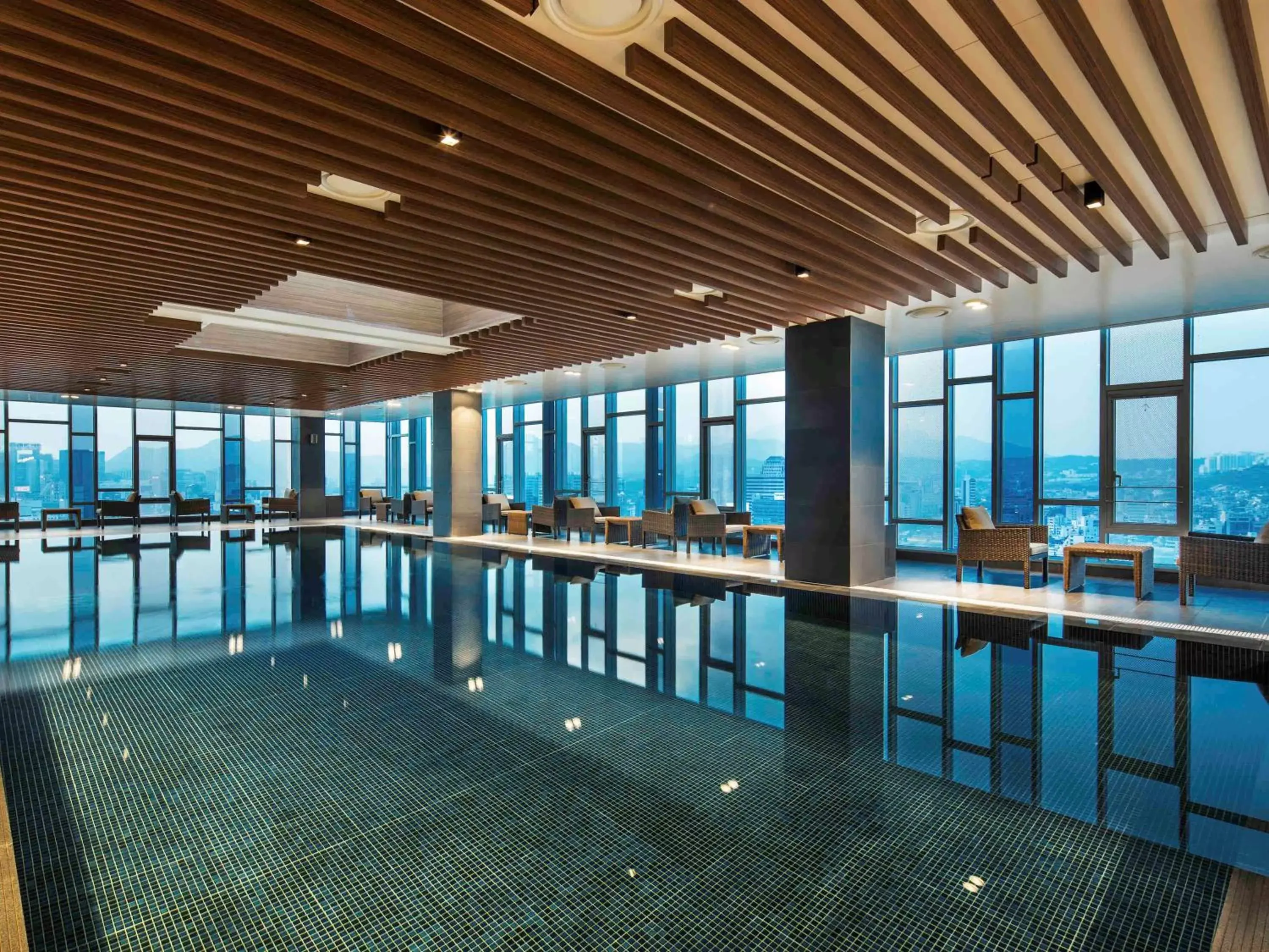 Fitness centre/facilities, Swimming Pool in Novotel Ambassador Seoul Dongdaemun Hotels & Residences